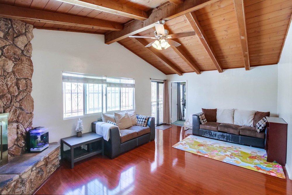Virtual tour photo 6 of 35 for 10866 Sandy Hook Rd