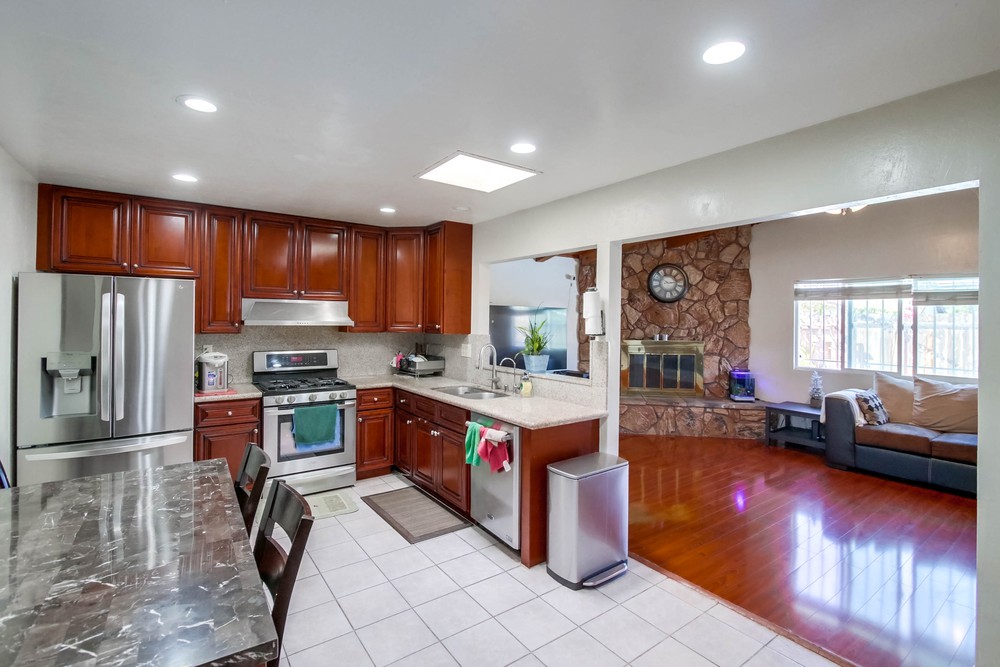 Virtual tour photo 12 of 35 for 10866 Sandy Hook Rd