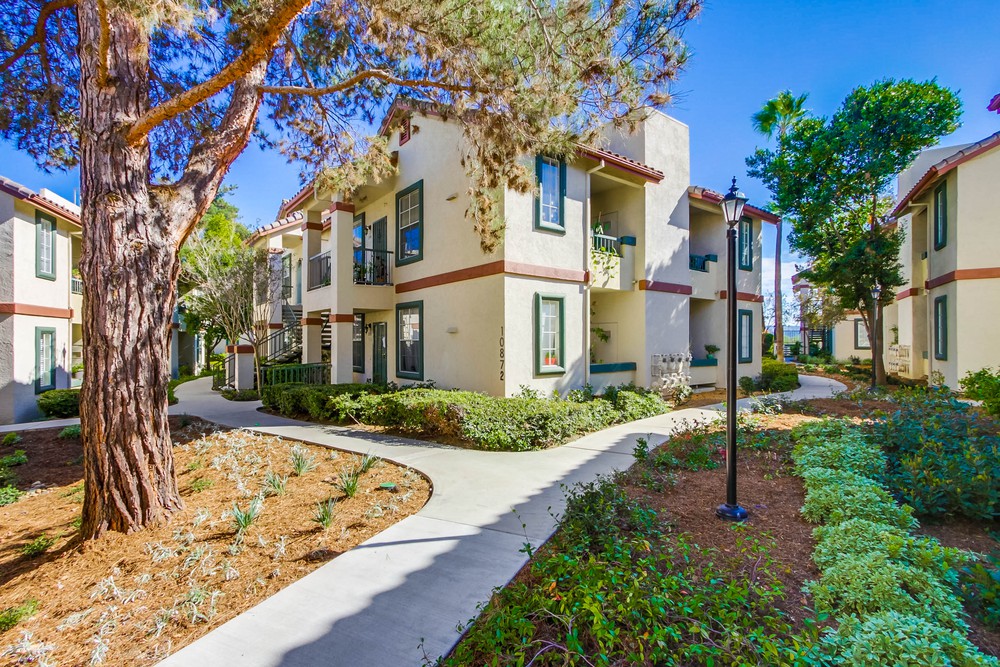 Virtual tour photo 1 of 26 for 10872 Sabre Hill Dr UNIT 285