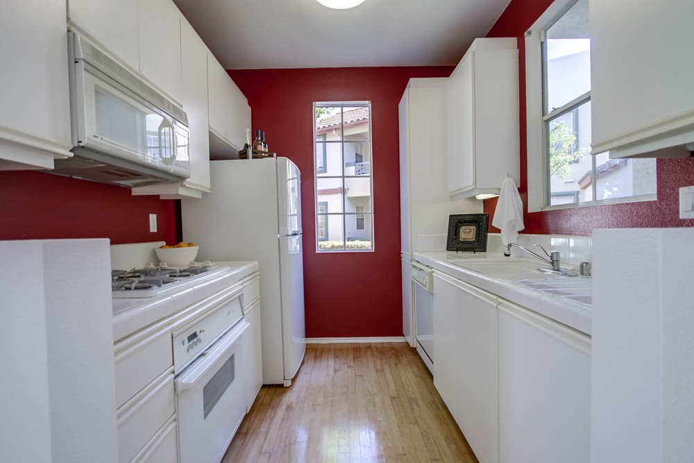 Virtual tour photo 10 of 26 for 10872 Sabre Hill Dr UNIT 285