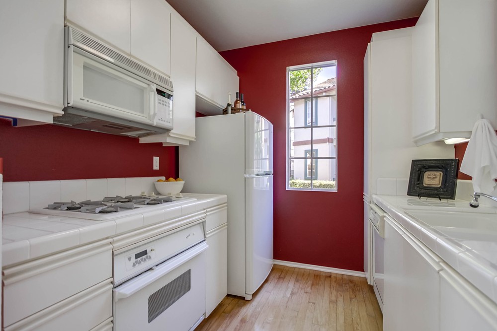 Virtual tour photo 11 of 26 for 10872 Sabre Hill Dr UNIT 285