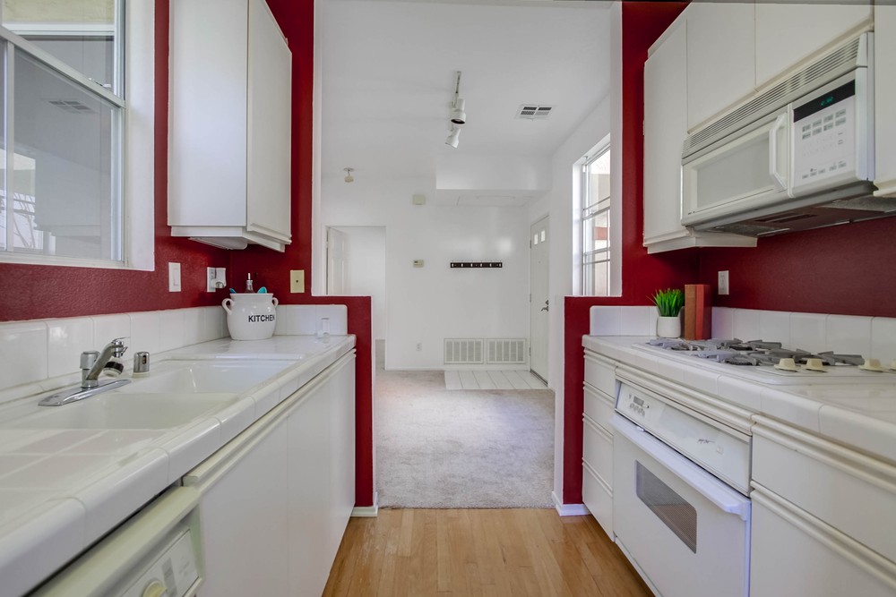 Virtual tour photo 12 of 26 for 10872 Sabre Hill Dr UNIT 285