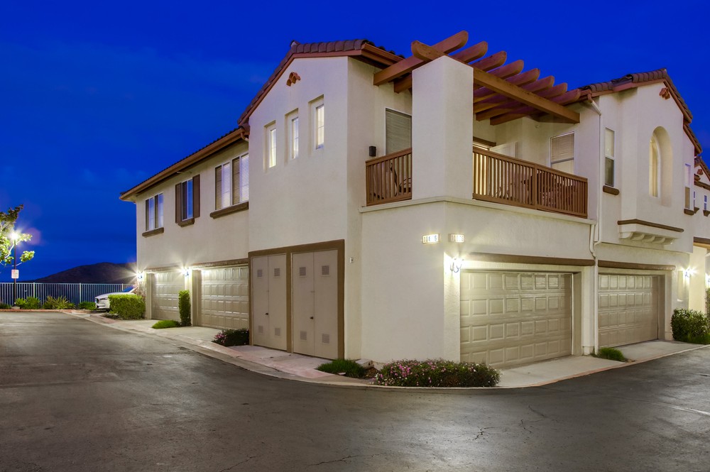 Virtual tour photo 3 of 56 for 10876 Ivy Hill Dr UNIT 4