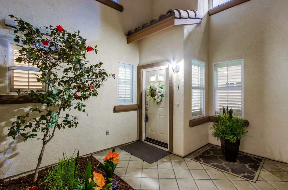 Virtual tour photo 4 of 56 for 10876 Ivy Hill Dr UNIT 4