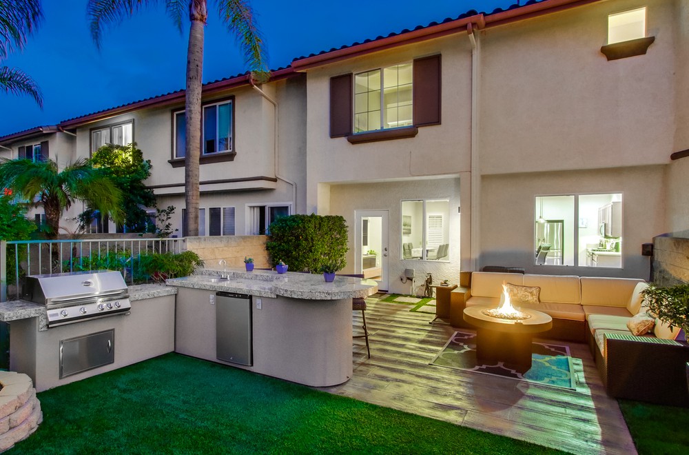 Virtual tour photo 10 of 56 for 10876 Ivy Hill Dr UNIT 4