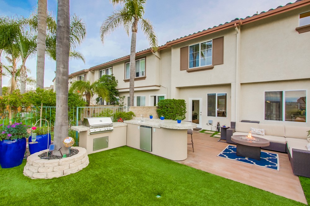 Virtual tour photo 47 of 56 for 10876 Ivy Hill Dr UNIT 4