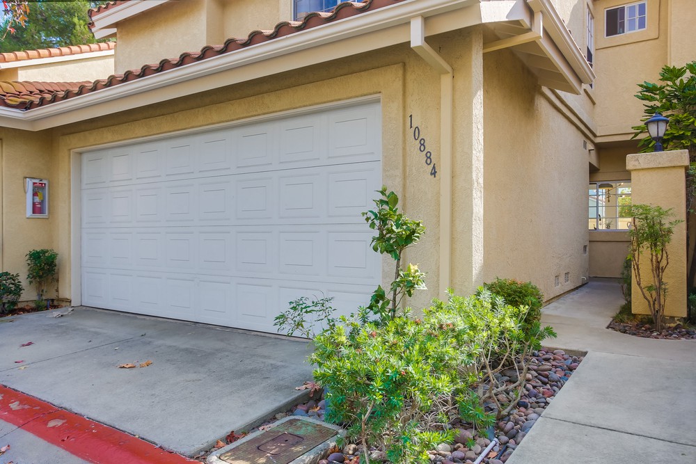 Virtual tour photo 4 of 42 for 10884 Creekbridge Pl