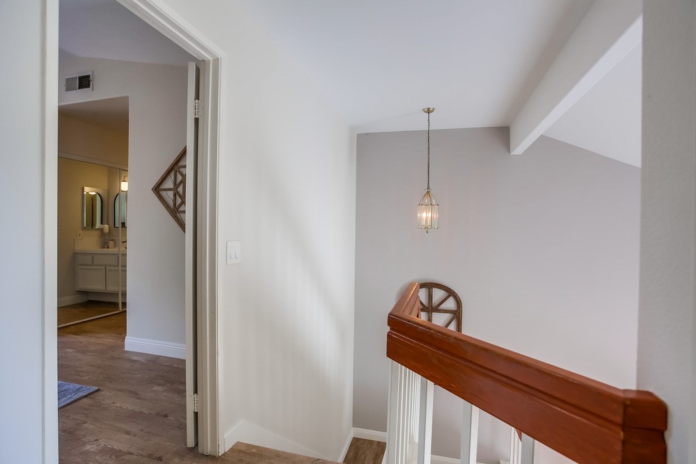 Virtual tour photo 36 of 42 for 10884 Creekbridge Pl