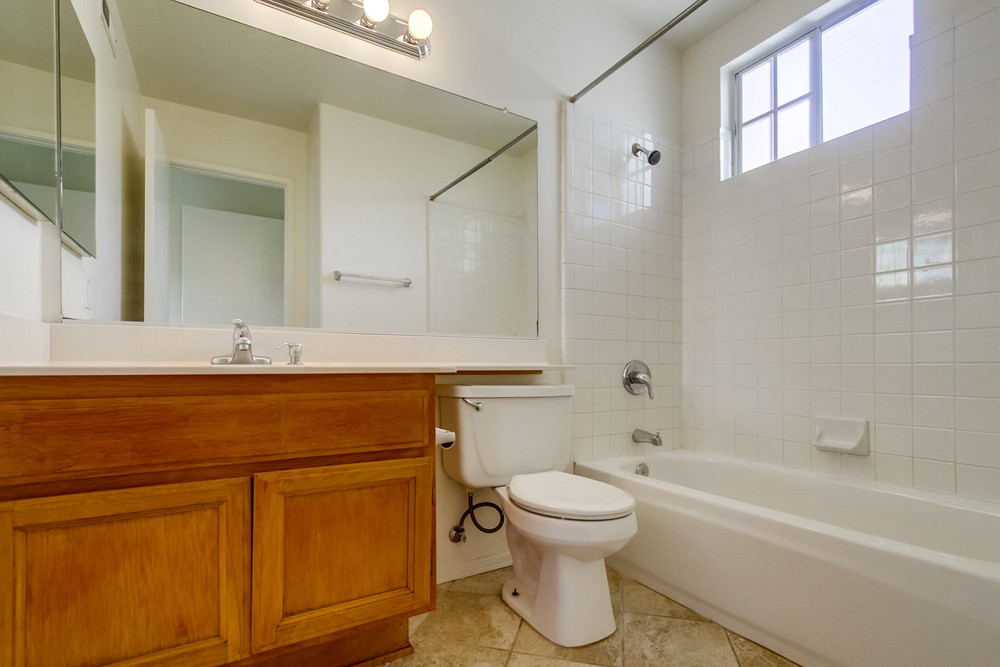 Virtual tour photo 31 of 34 for 10884 Creekbridge Pl