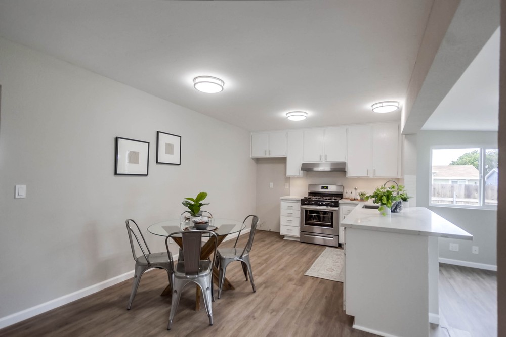 Virtual tour photo 12 of 37 for 10895 Greenford Dr