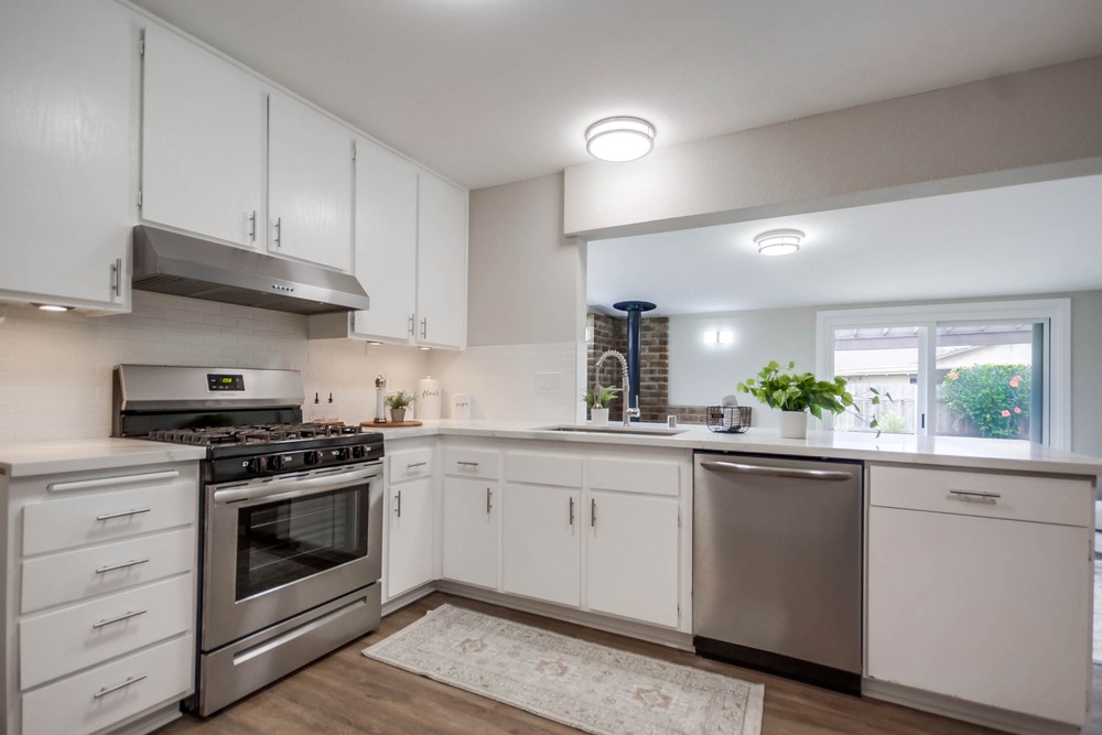 Virtual tour photo 14 of 37 for 10895 Greenford Dr