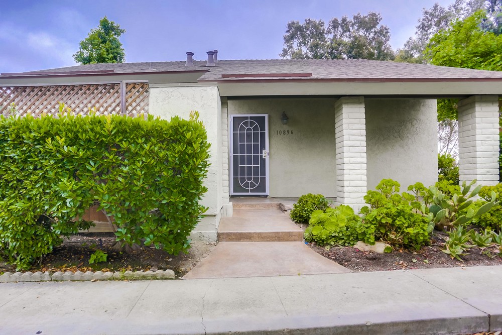 Virtual tour photo 1 of 38 for 10896 Caravelle Pl