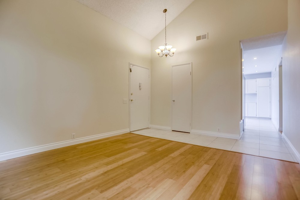 Virtual tour photo 7 of 38 for 10896 Caravelle Pl