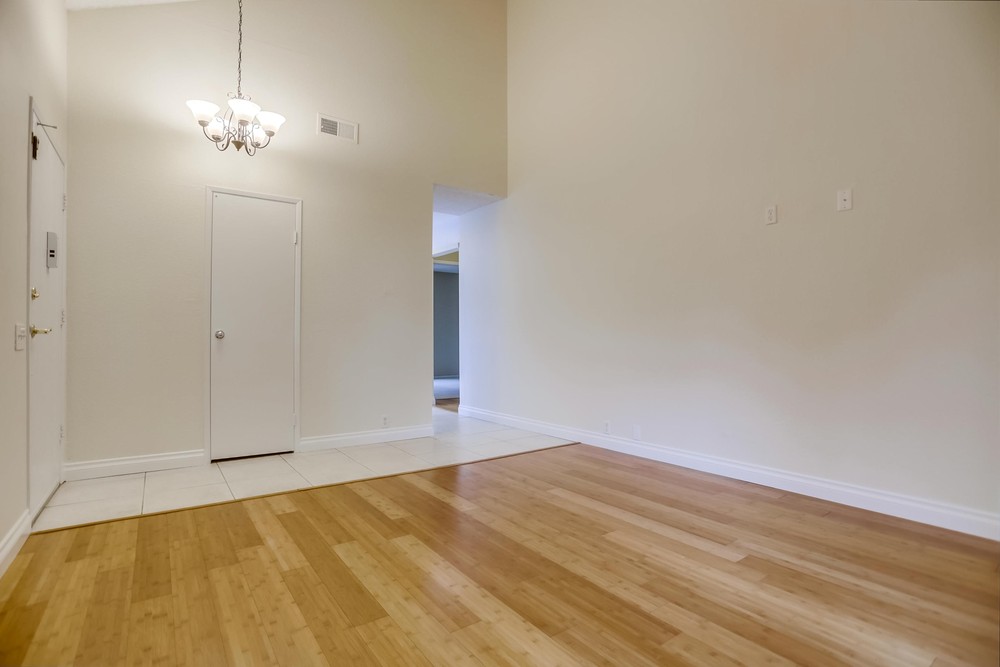 Virtual tour photo 8 of 38 for 10896 Caravelle Pl