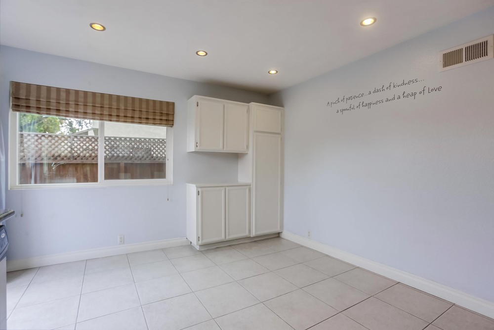 Virtual tour photo 10 of 38 for 10896 Caravelle Pl