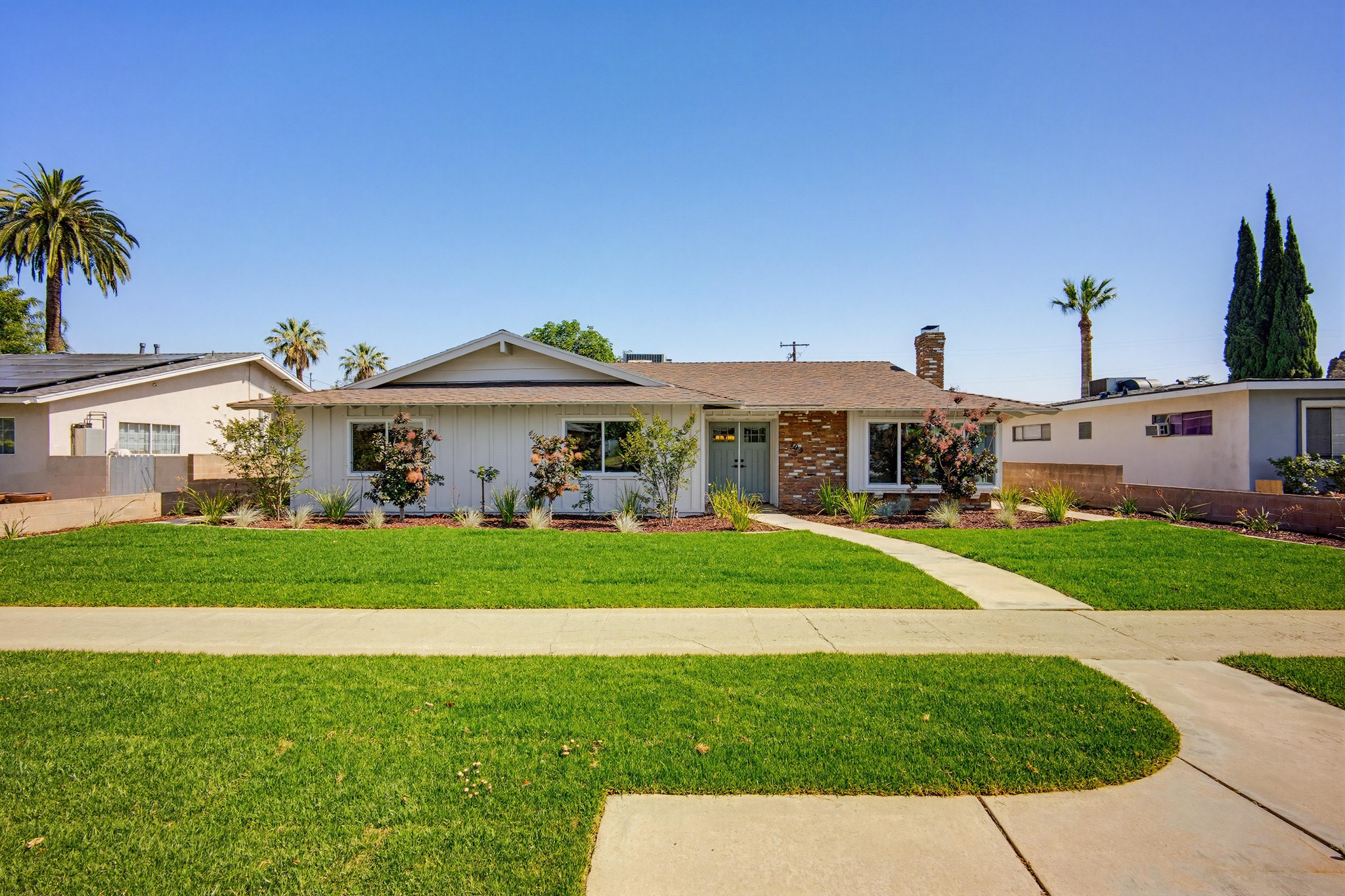 Virtual tour photo 1 of 45 for 109 E Francis St