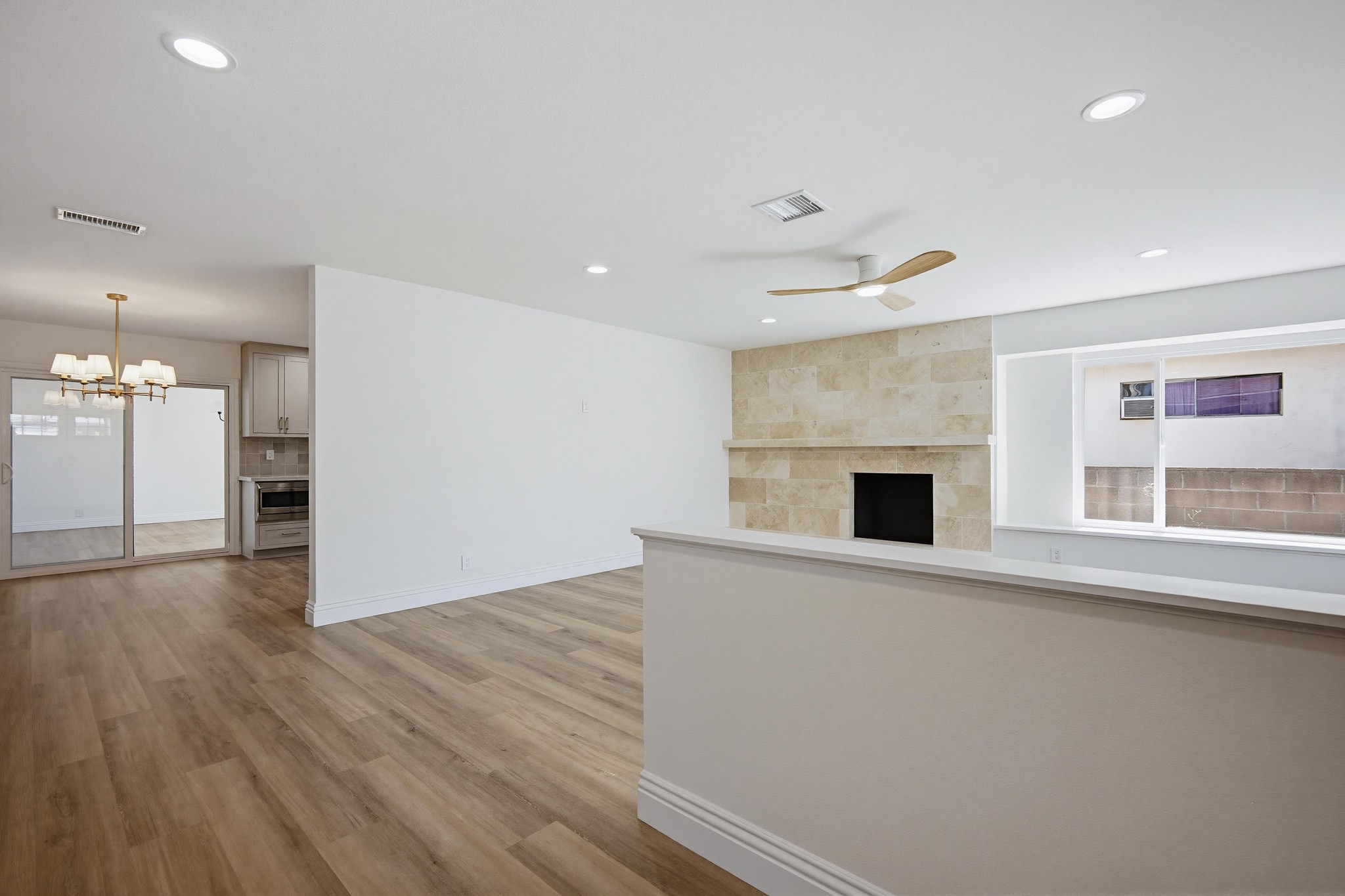 Virtual tour photo 6 of 45 for 109 E Francis St