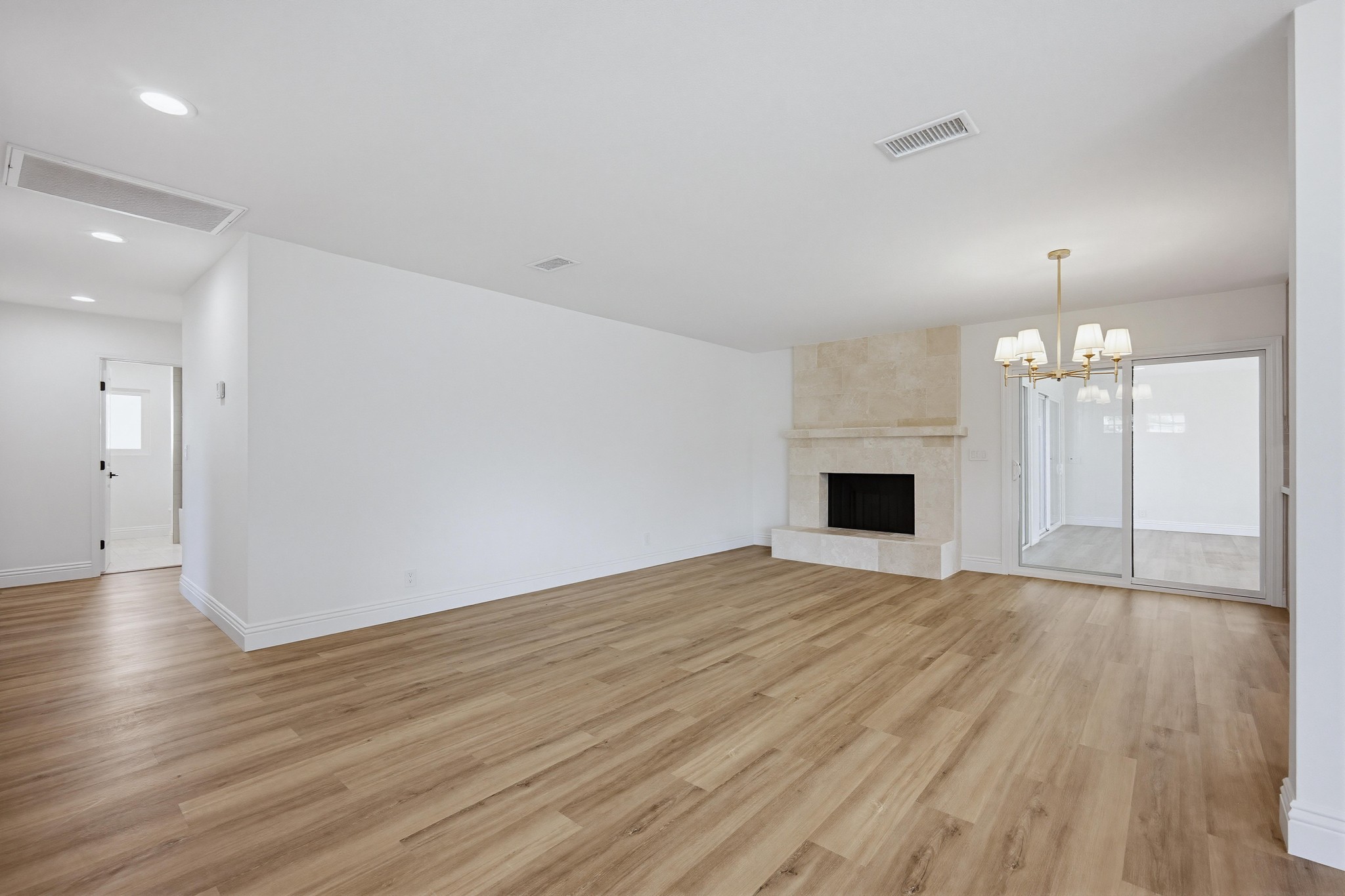 Virtual tour photo 10 of 45 for 109 E Francis St