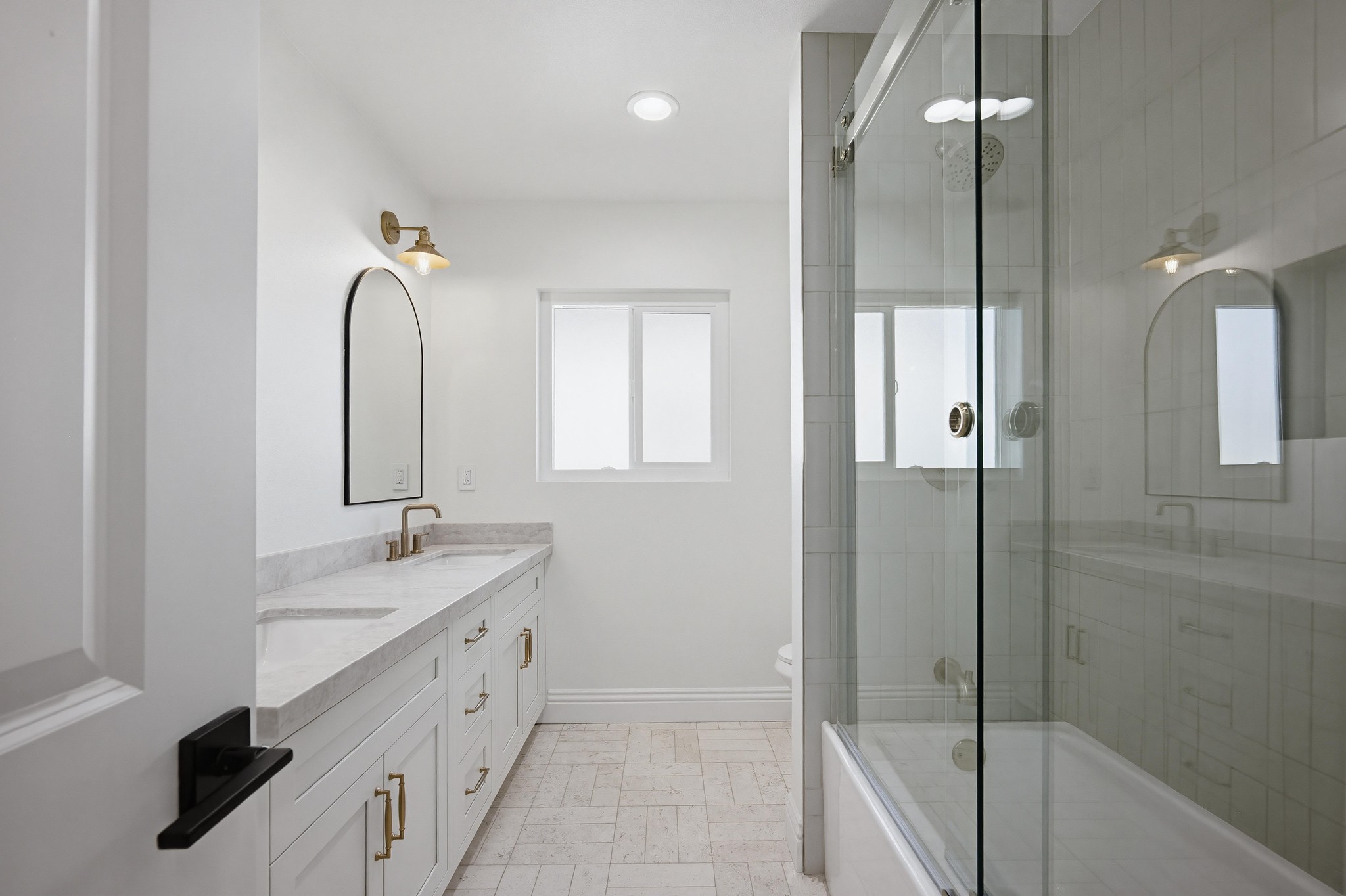 Virtual tour photo 26 of 45 for 109 E Francis St