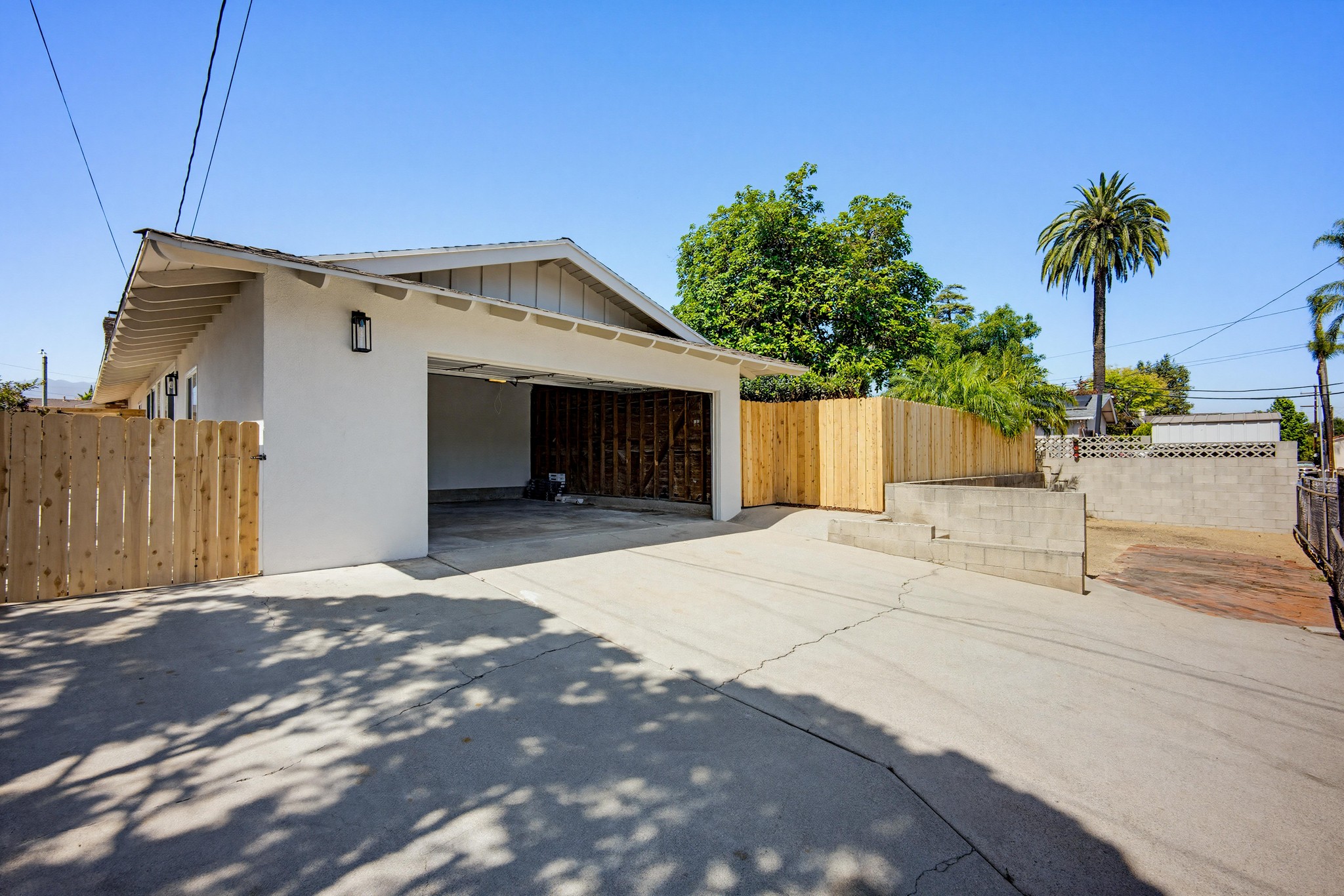 Virtual tour photo 35 of 45 for 109 E Francis St