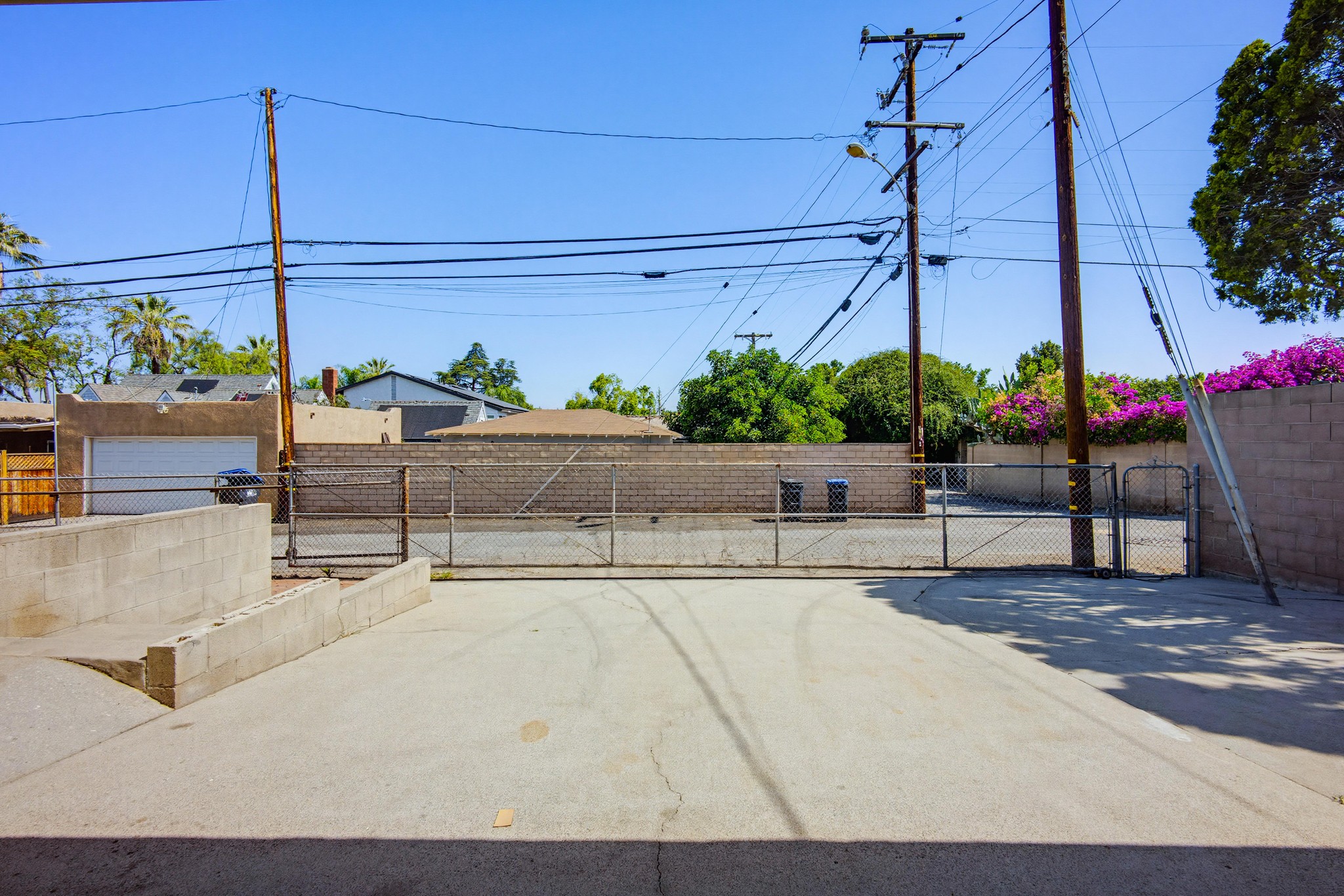 Virtual tour photo 36 of 45 for 109 E Francis St