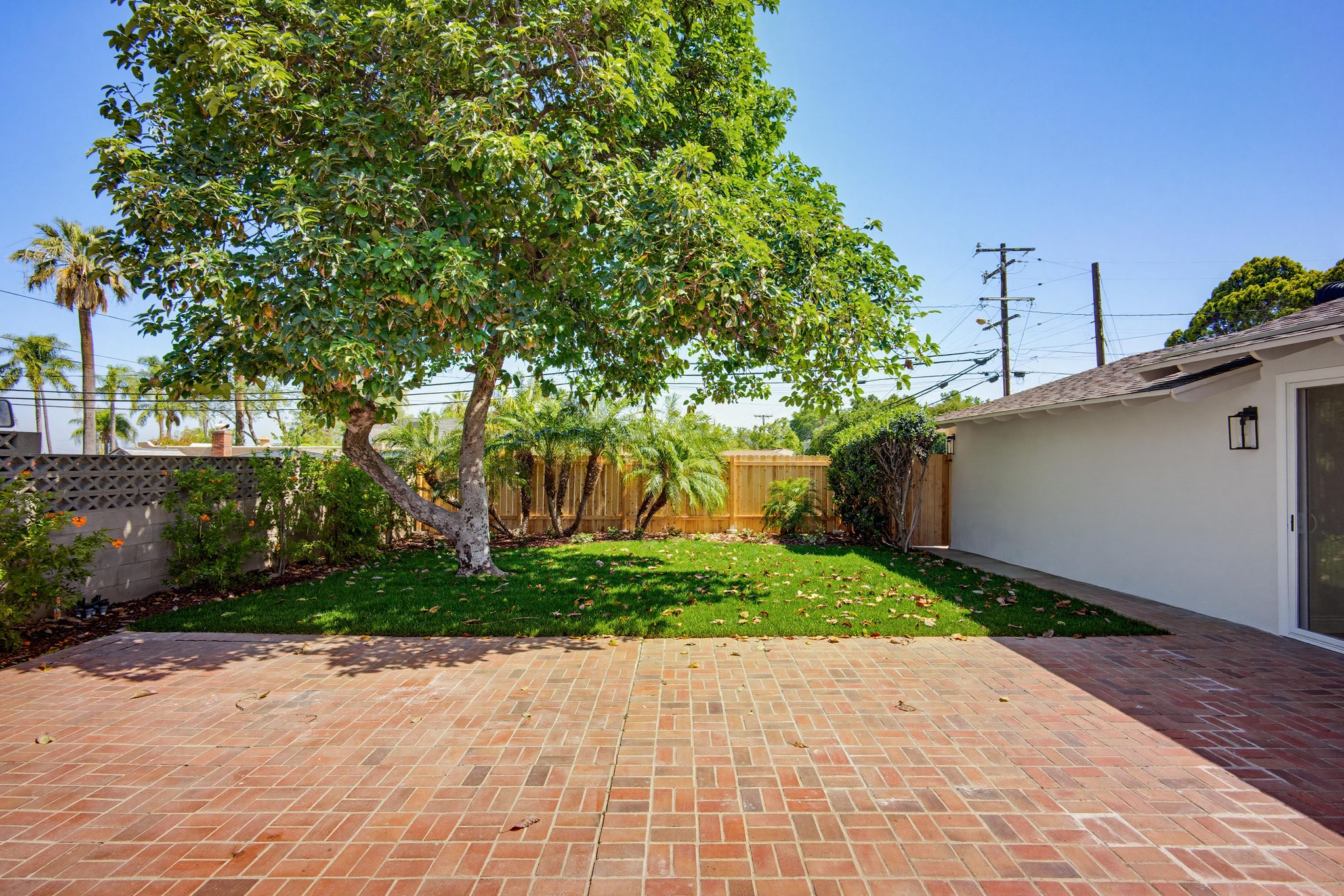 Virtual tour photo 42 of 45 for 109 E Francis St