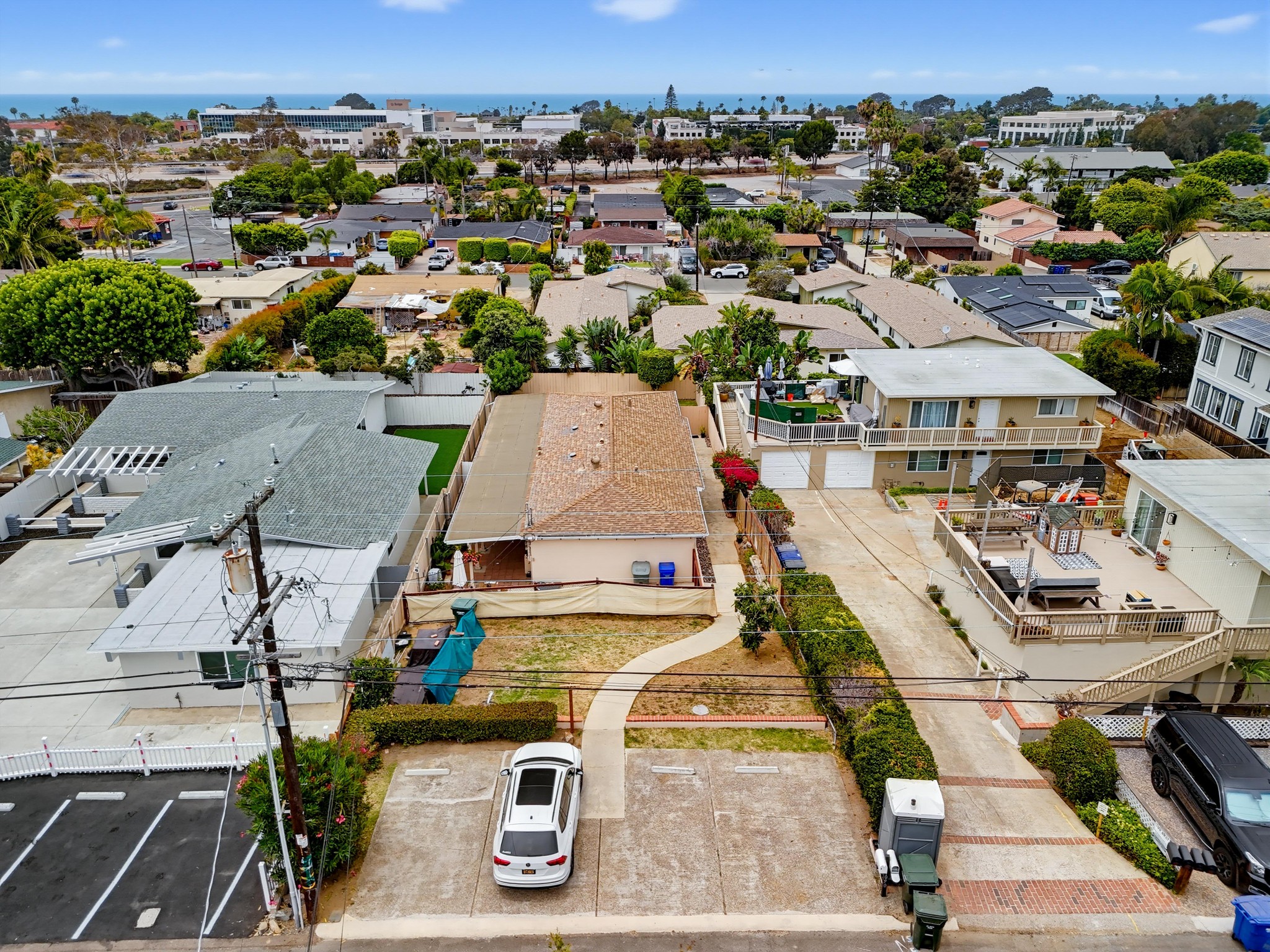 Virtual tour photo 3 of 34 for 1090 Gardena Rd