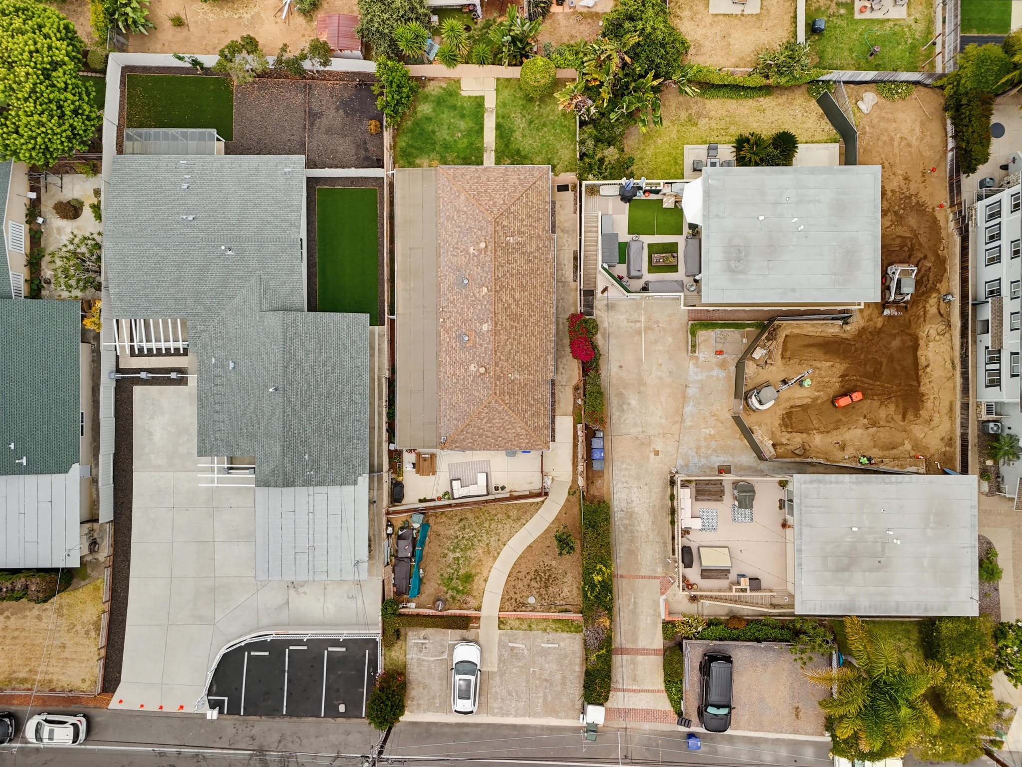 Virtual tour photo 12 of 34 for 1090 Gardena Rd