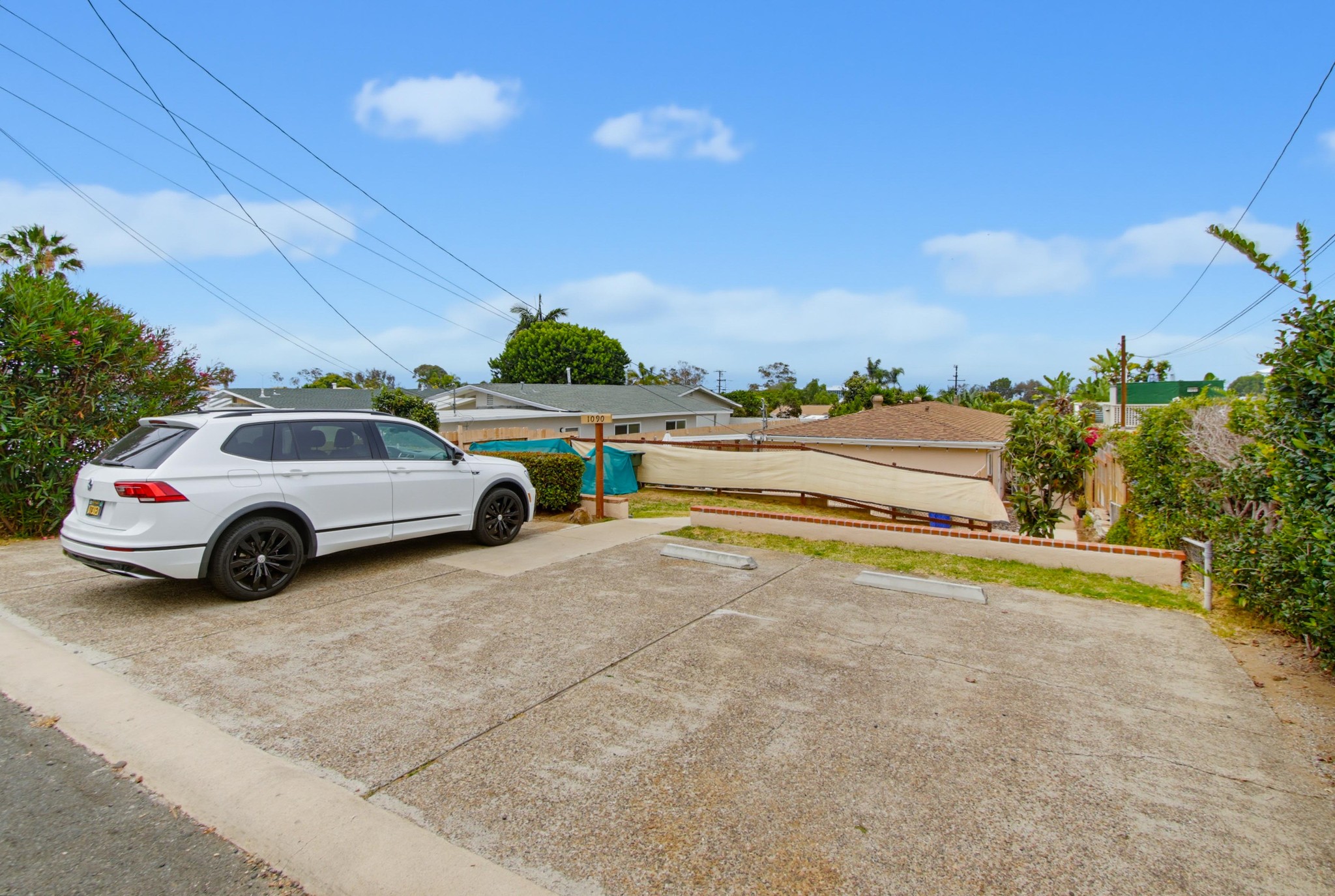 Virtual tour photo 1 of 71 for 1090 Gardena Rd