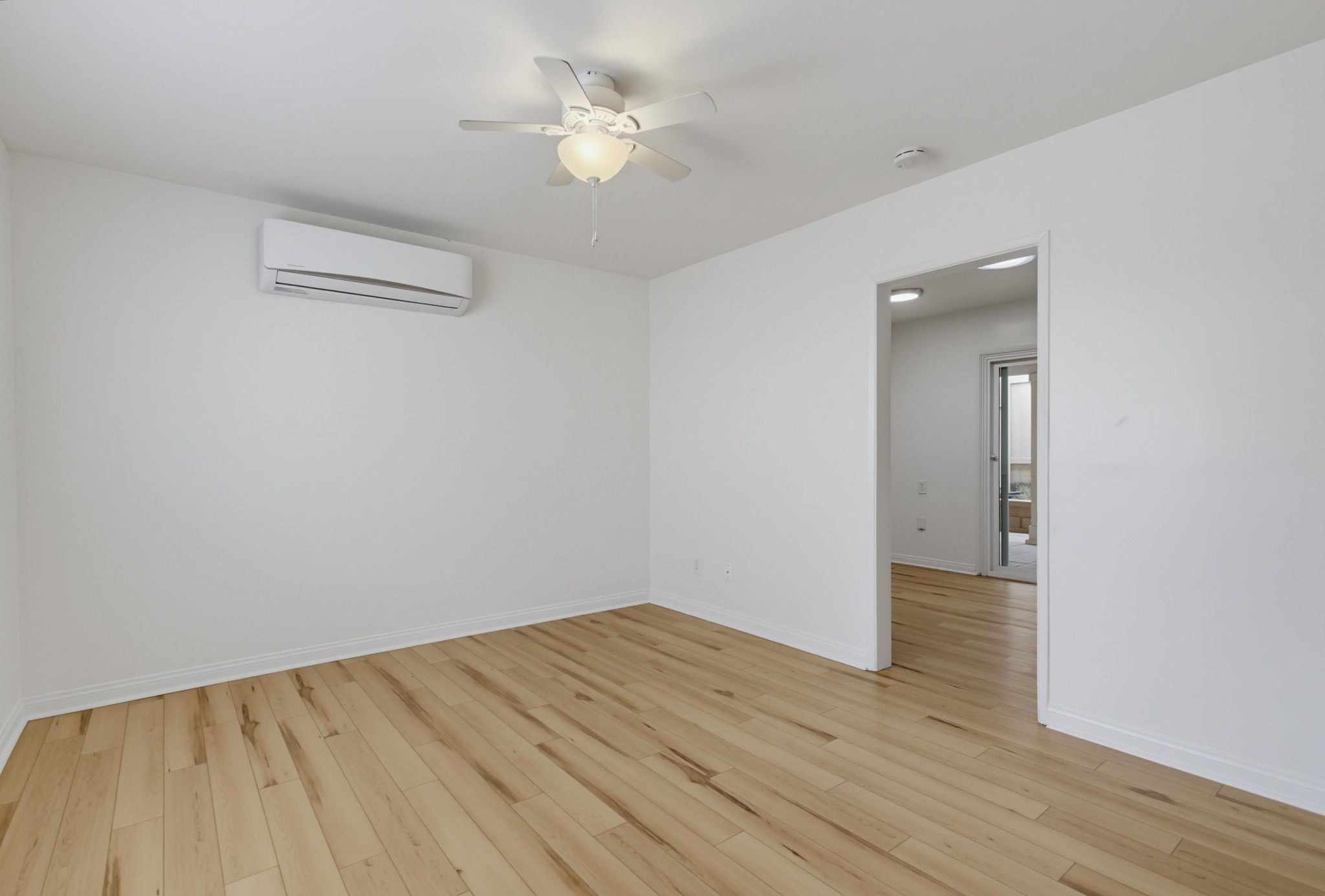 Virtual tour photo 7 of 71 for 1090 Gardena Rd