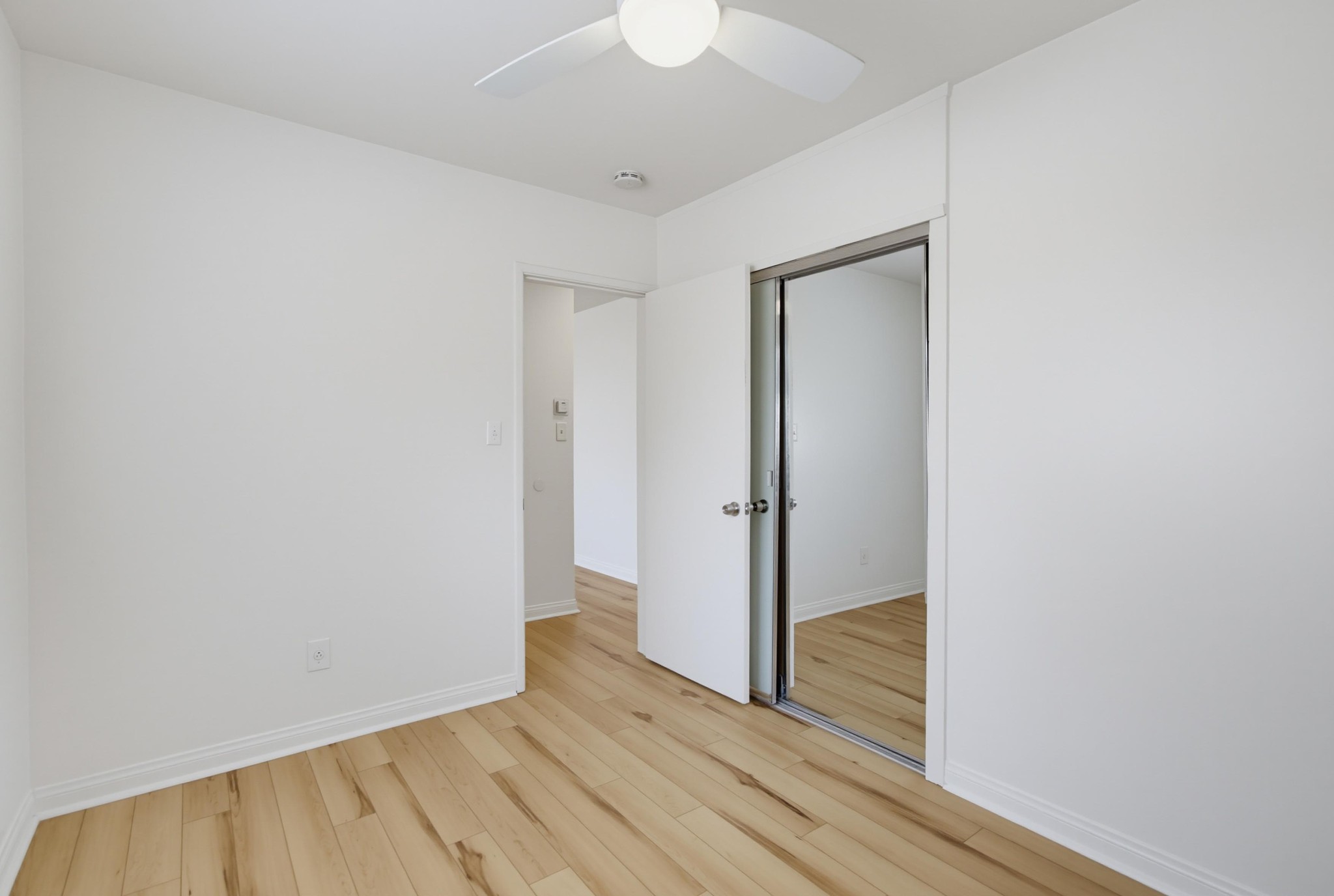 Virtual tour photo 18 of 71 for 1090 Gardena Rd