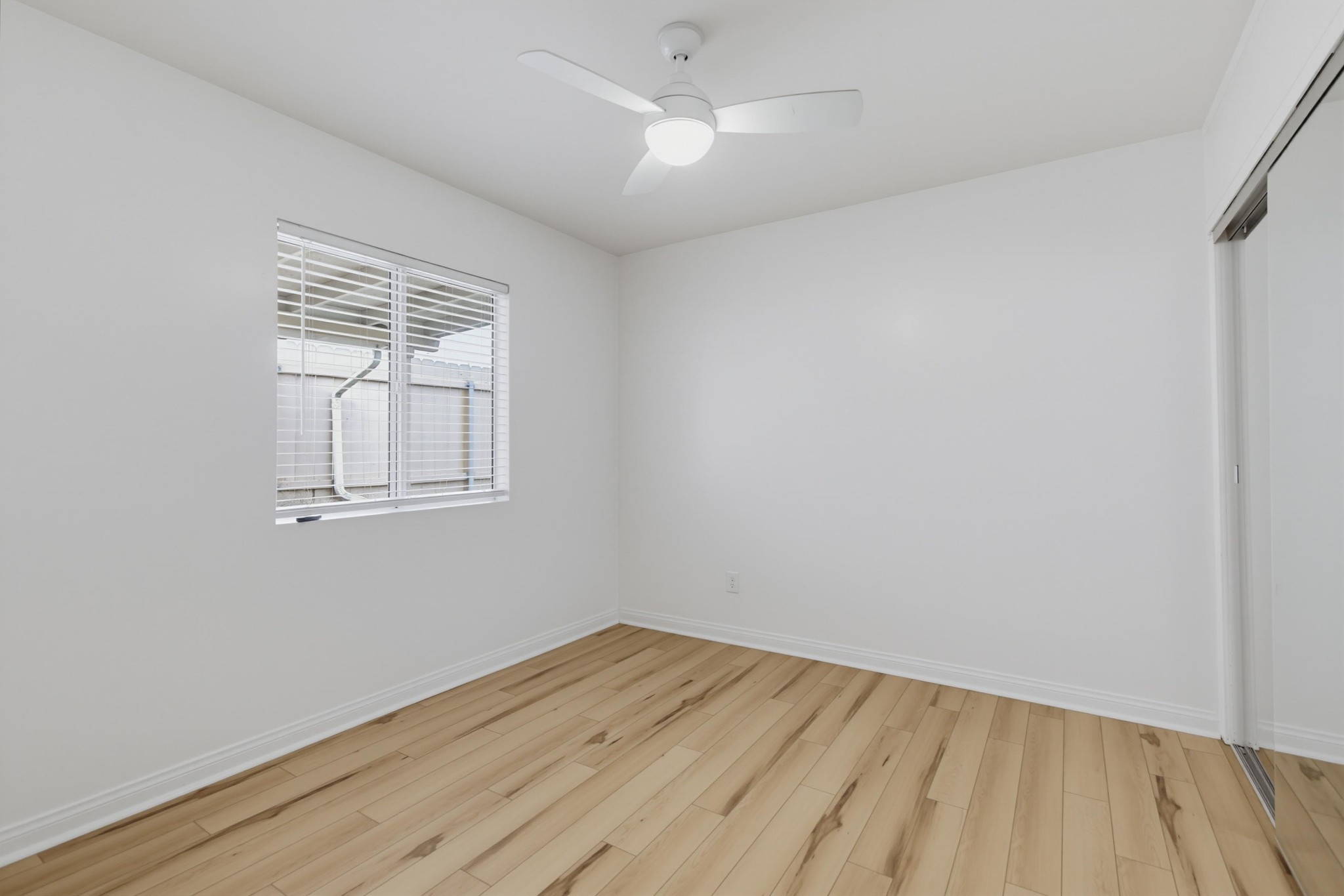 Virtual tour photo 22 of 71 for 1090 Gardena Rd