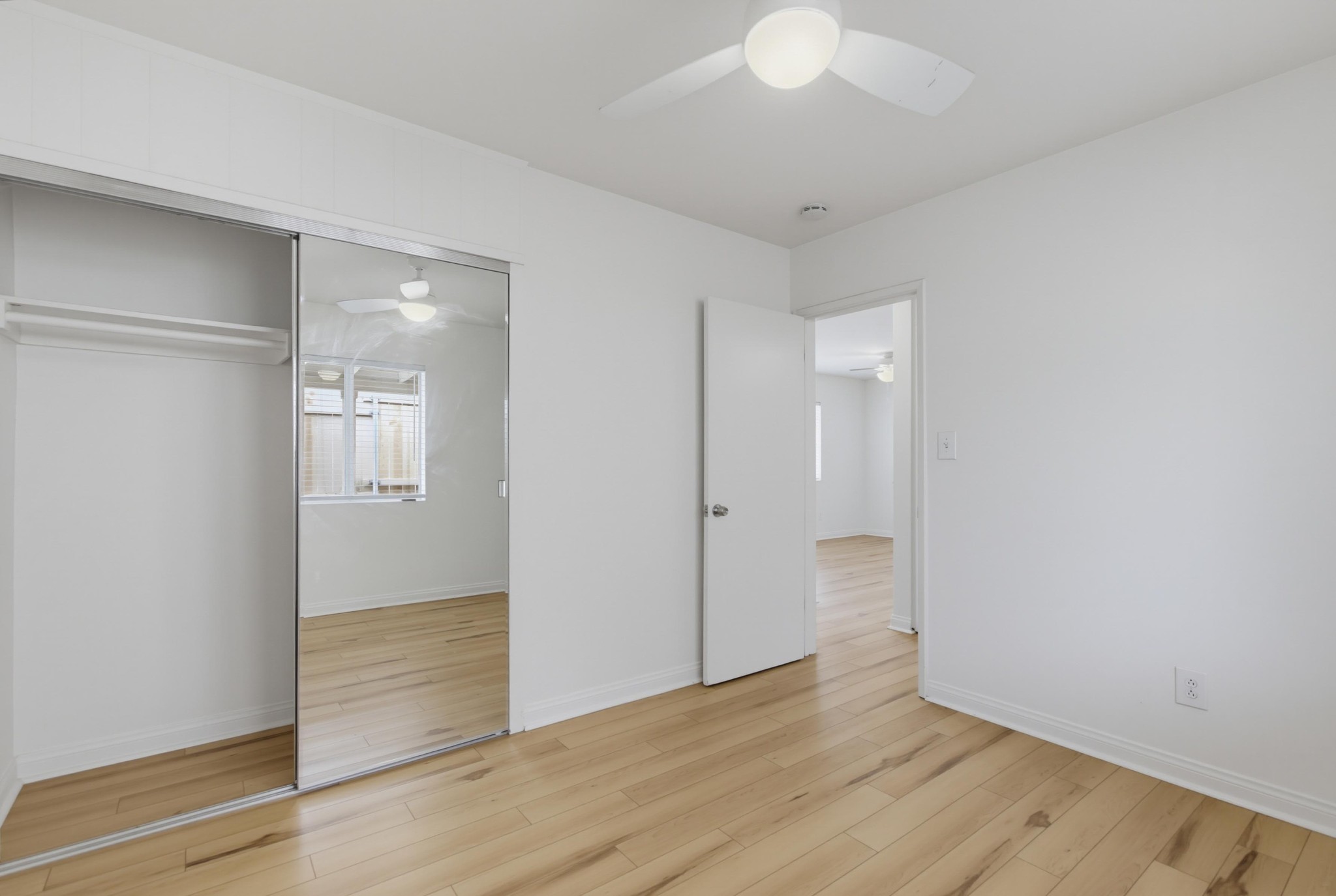 Virtual tour photo 25 of 71 for 1090 Gardena Rd