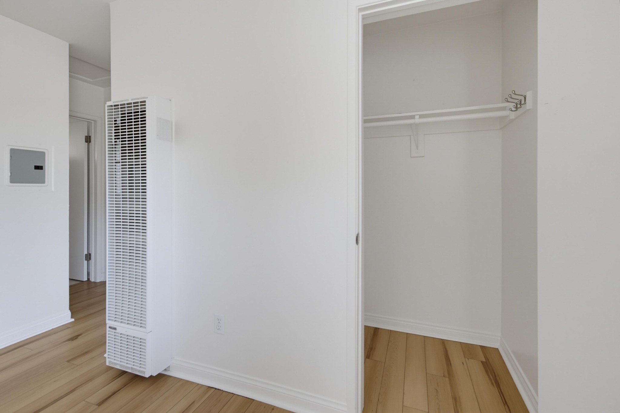 Virtual tour photo 26 of 71 for 1090 Gardena Rd