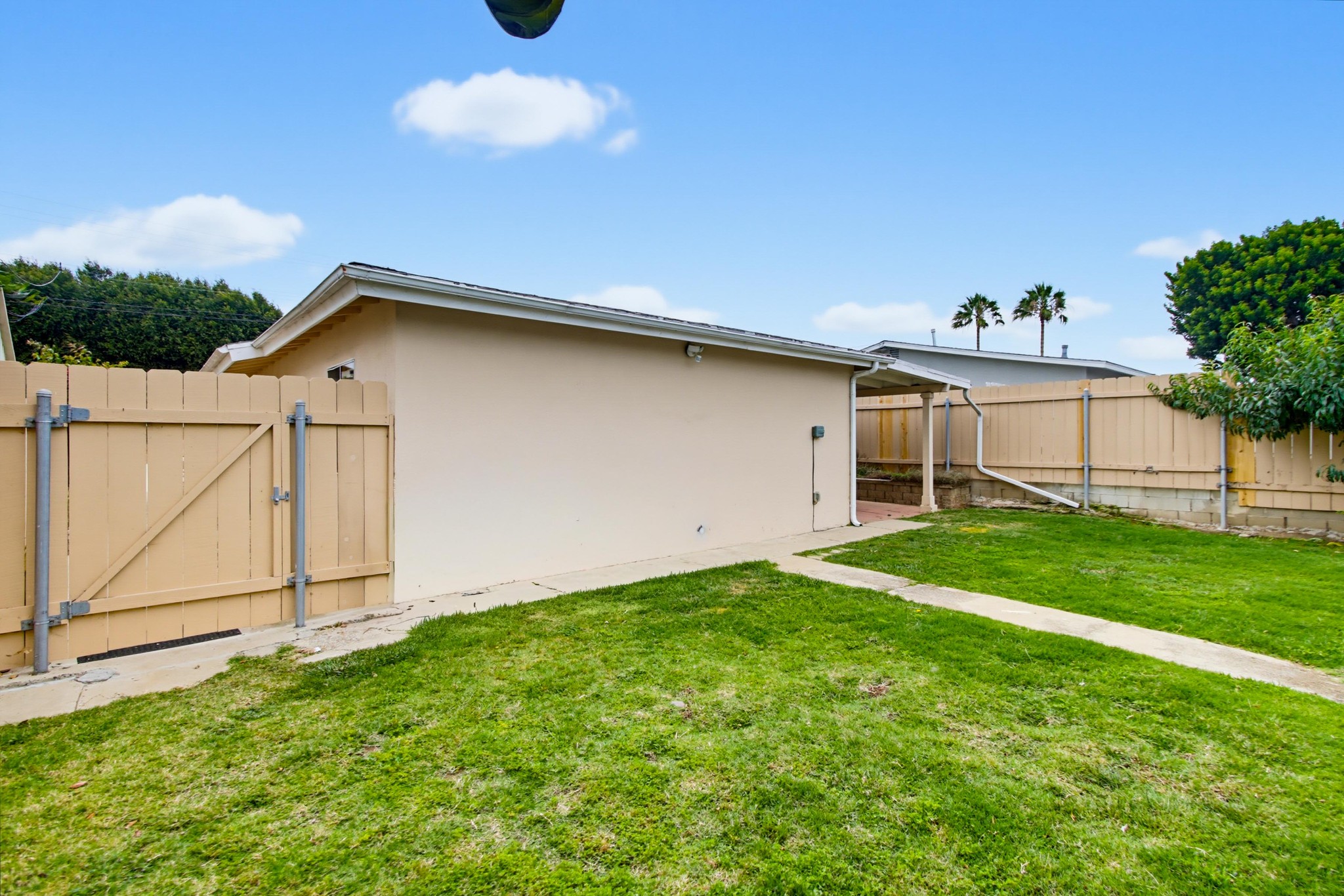 Virtual tour photo 32 of 71 for 1090 Gardena Rd