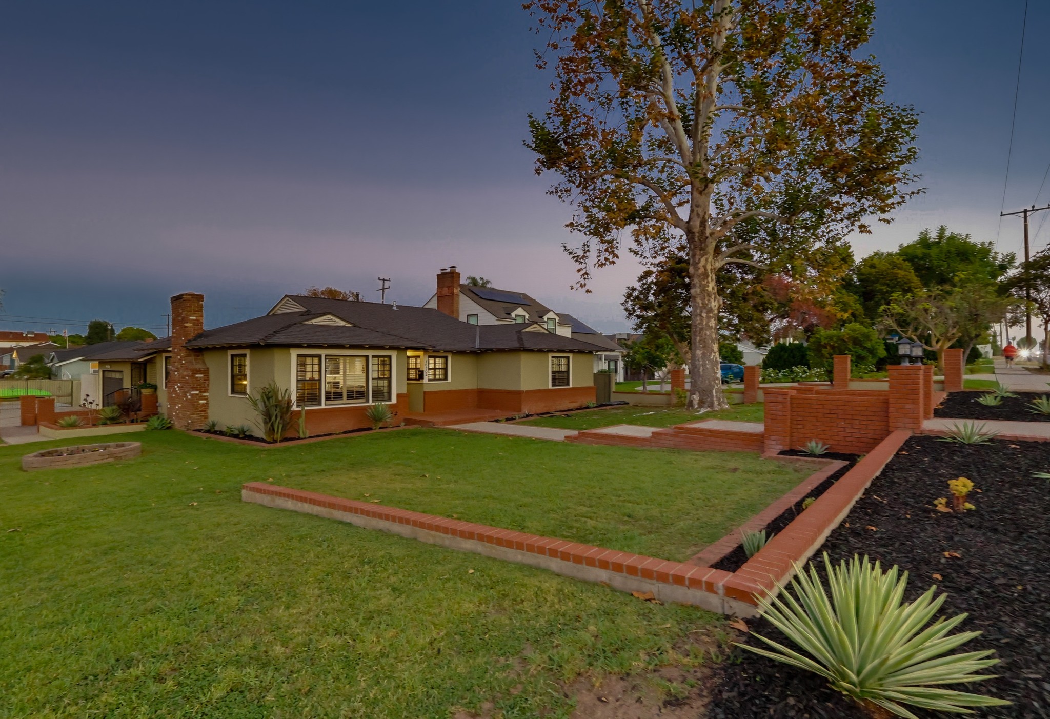 Virtual tour photo 4 of 113 for 10904 La Mirada Blvd