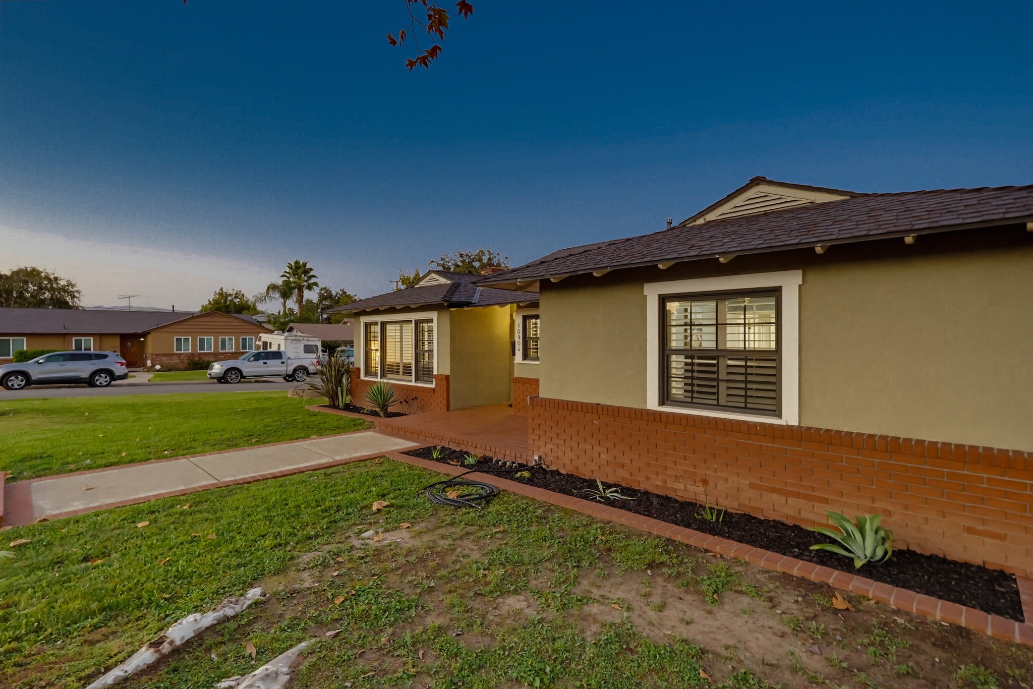 Virtual tour photo 6 of 113 for 10904 La Mirada Blvd