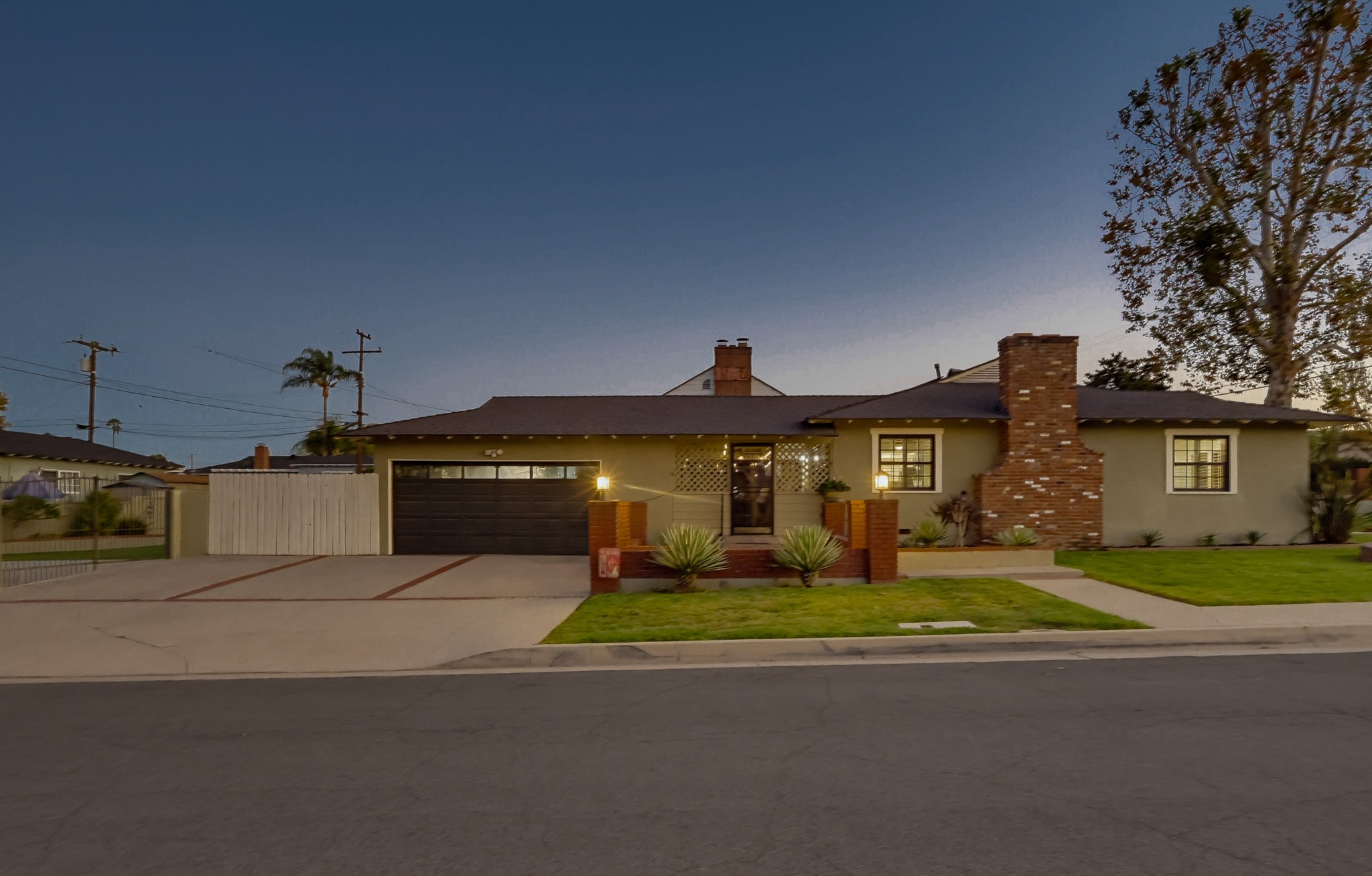 Virtual tour photo 10 of 113 for 10904 La Mirada Blvd