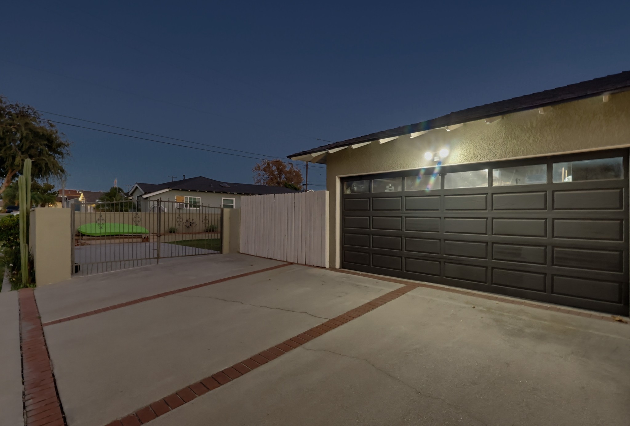 Virtual tour photo 12 of 113 for 10904 La Mirada Blvd