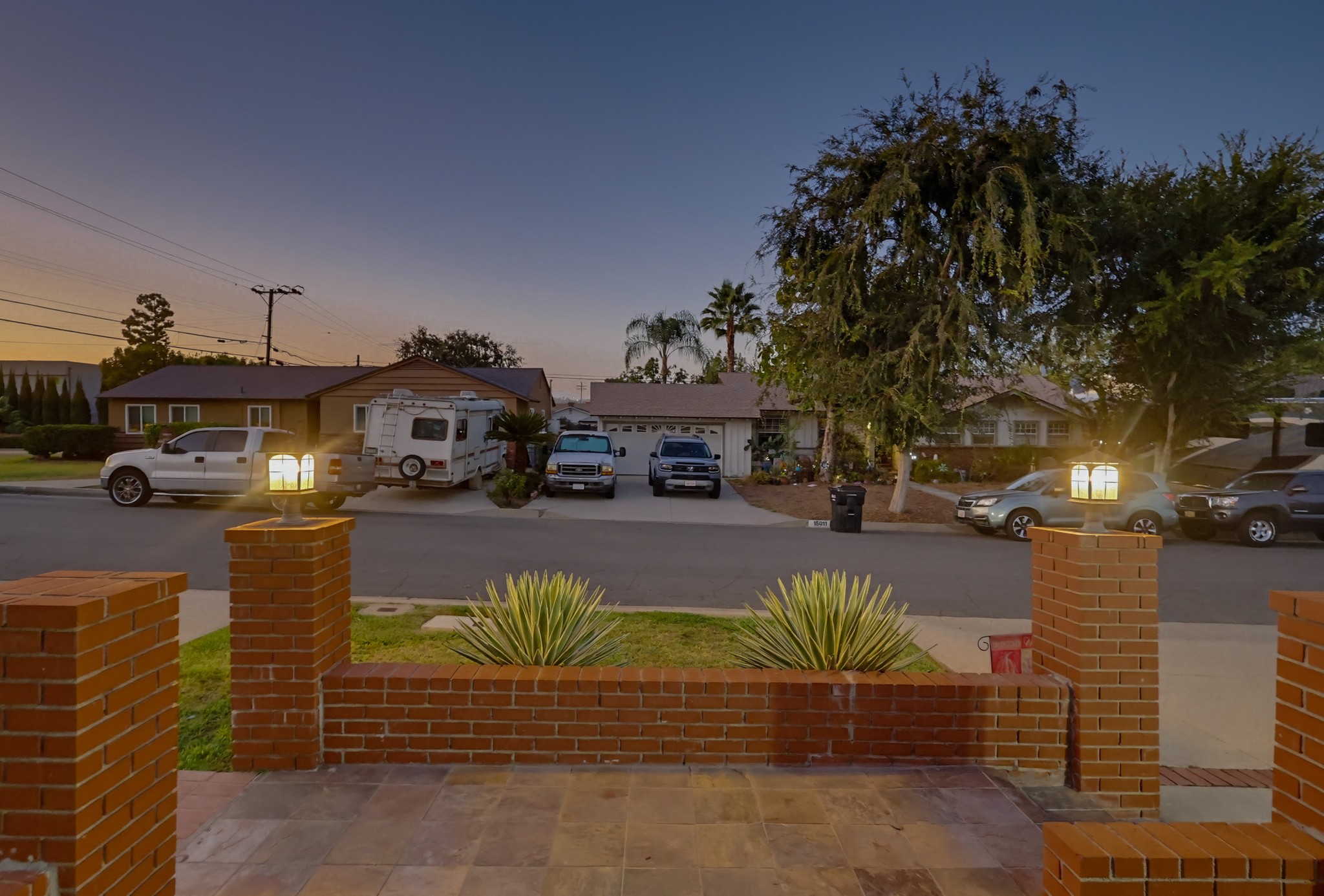 Virtual tour photo 15 of 113 for 10904 La Mirada Blvd