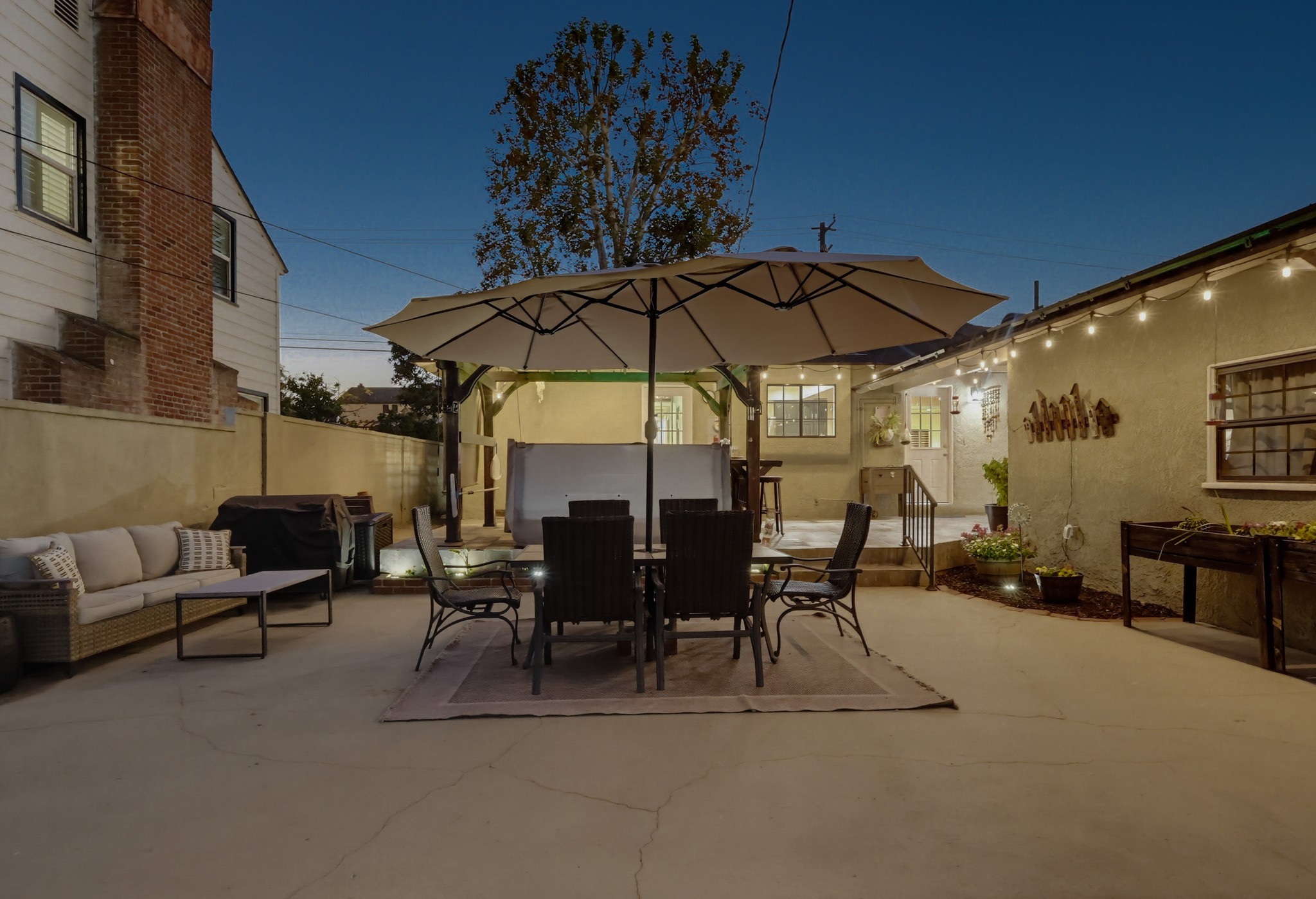 Virtual tour photo 40 of 113 for 10904 La Mirada Blvd