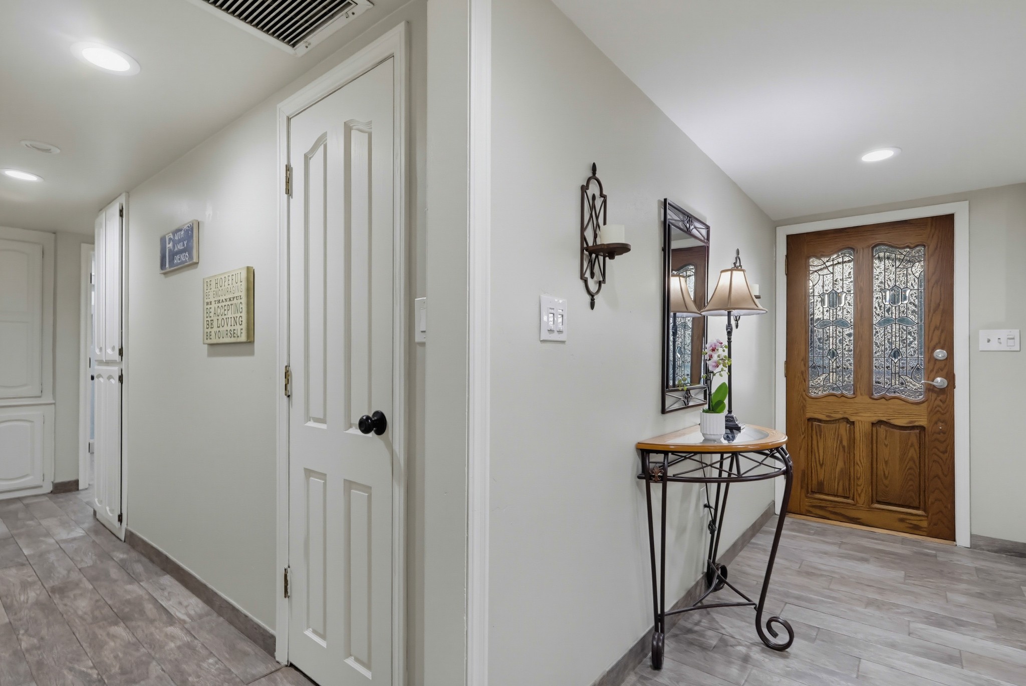 Virtual tour photo 43 of 113 for 10904 La Mirada Blvd