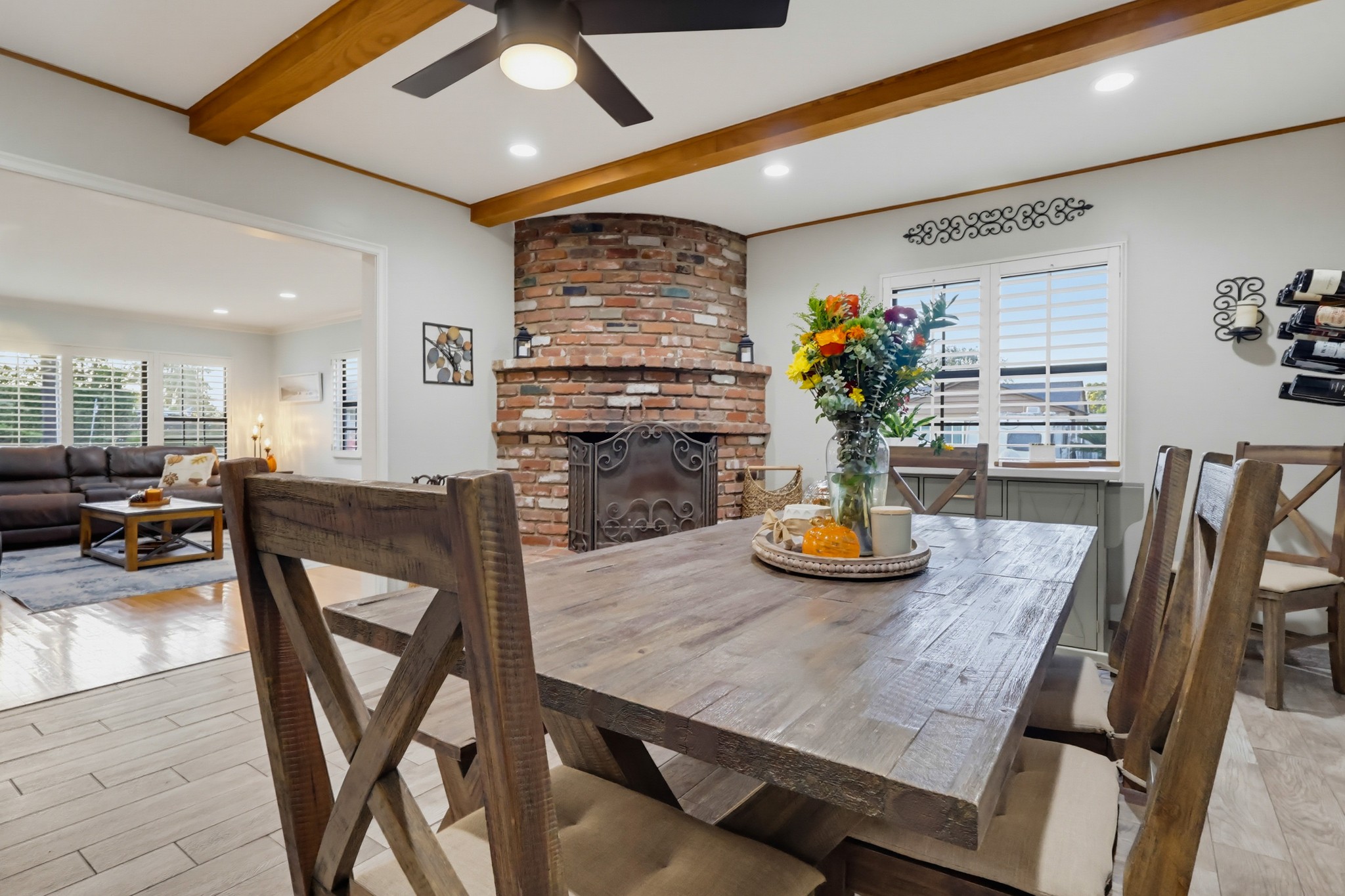 Virtual tour photo 54 of 113 for 10904 La Mirada Blvd
