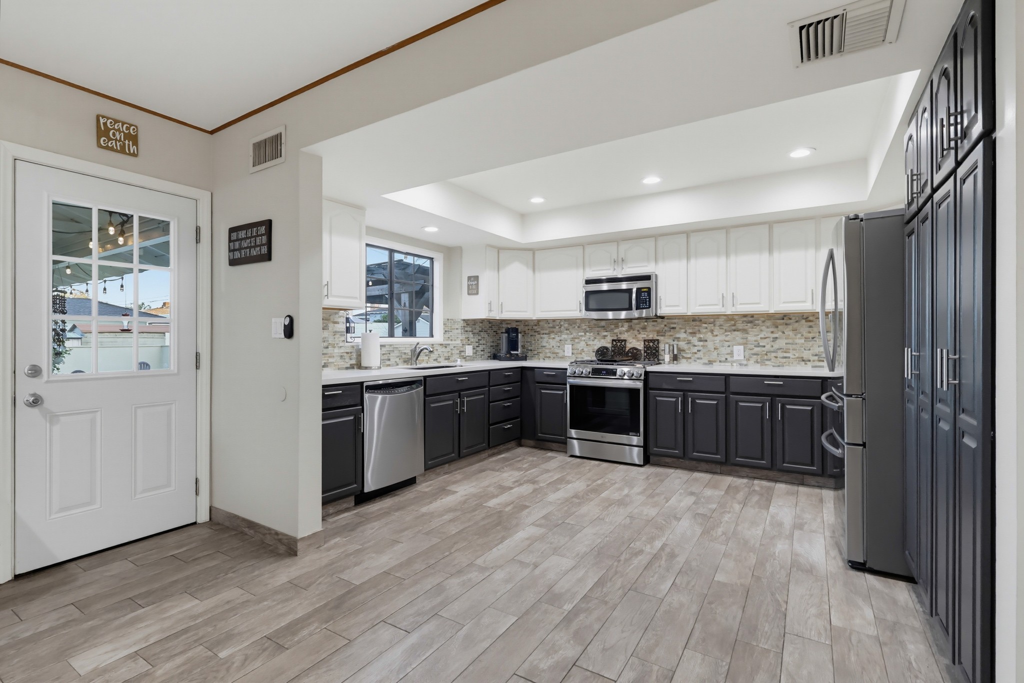 Virtual tour photo 56 of 113 for 10904 La Mirada Blvd