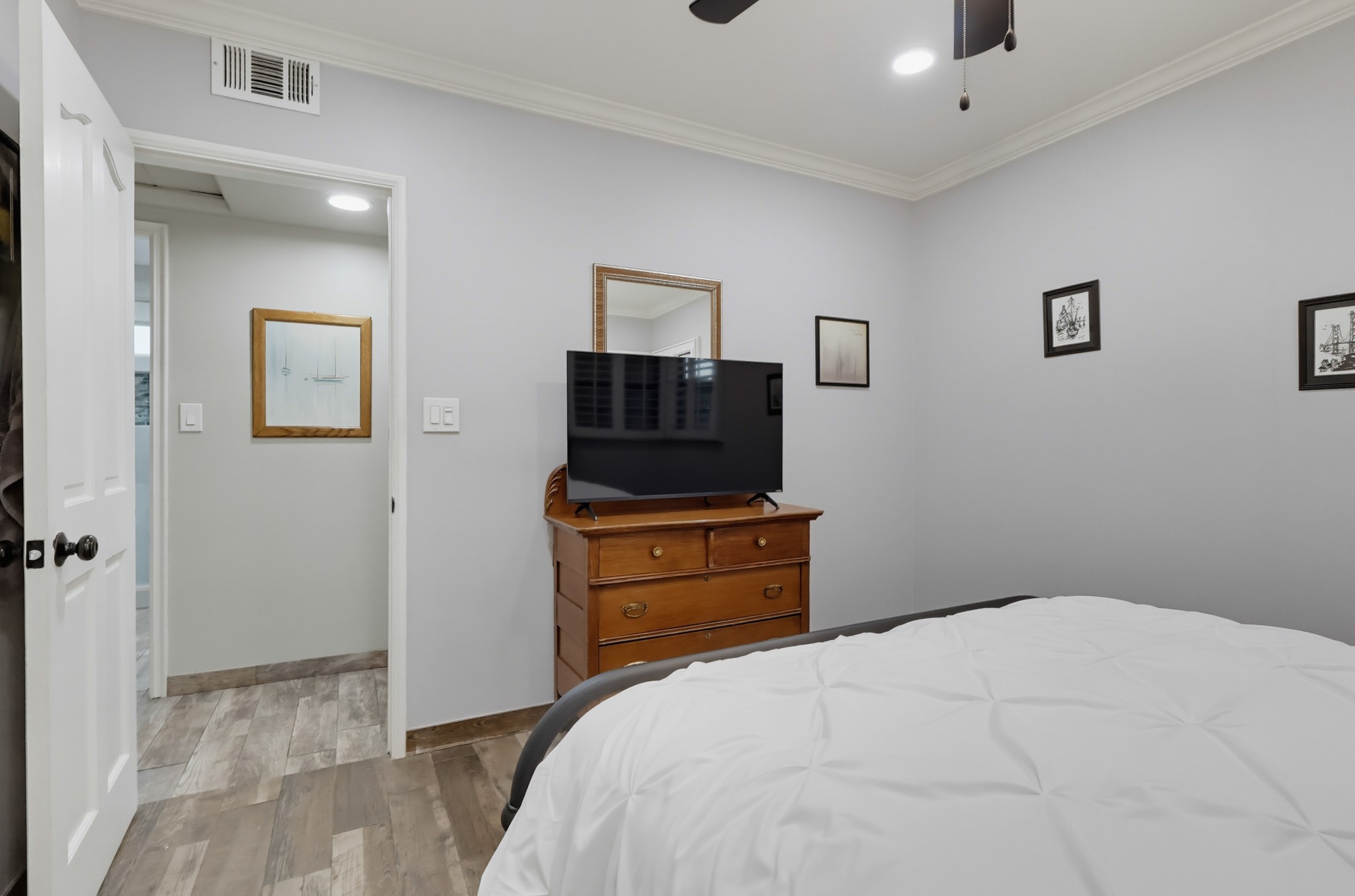 Virtual tour photo 79 of 113 for 10904 La Mirada Blvd