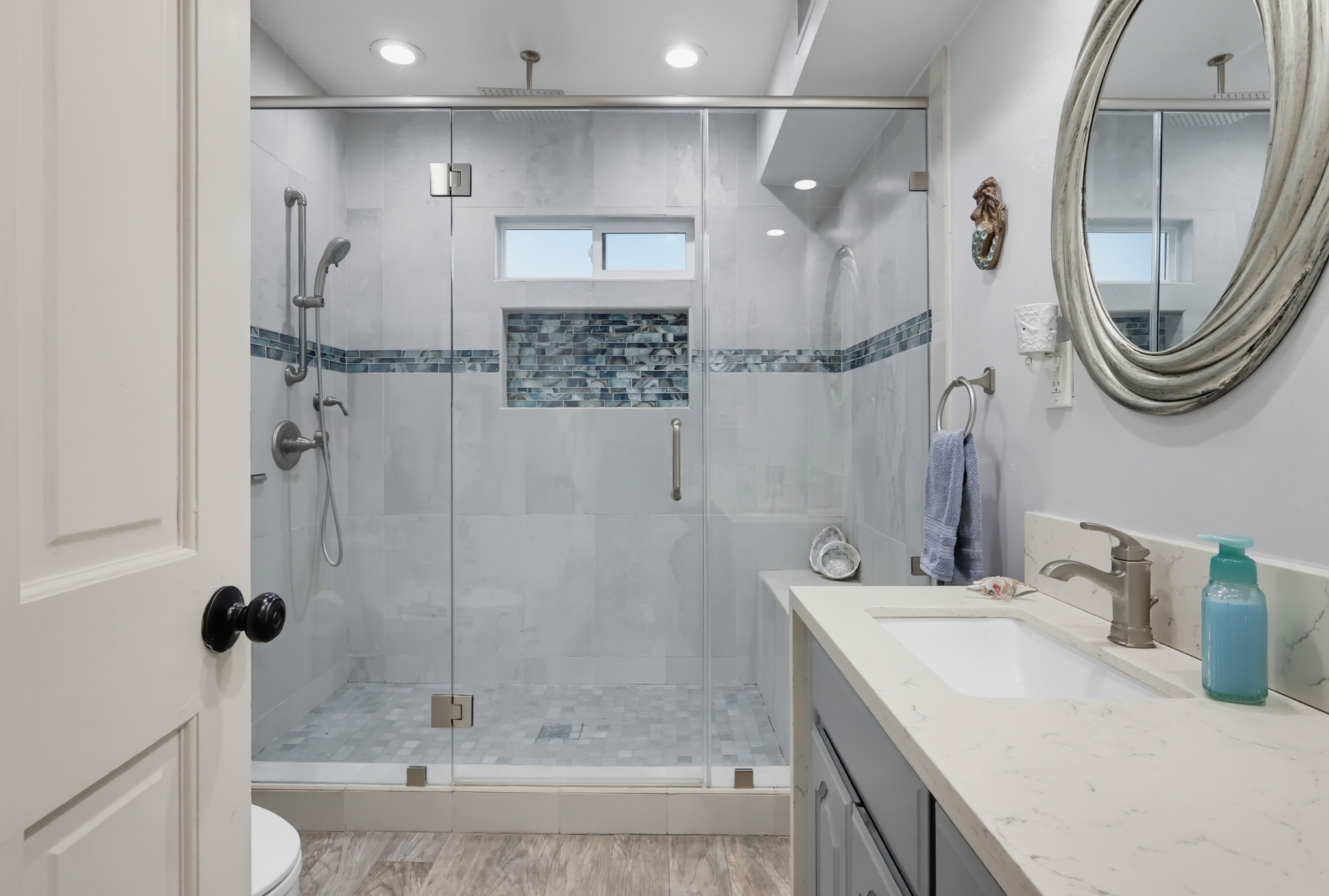 Virtual tour photo 80 of 113 for 10904 La Mirada Blvd