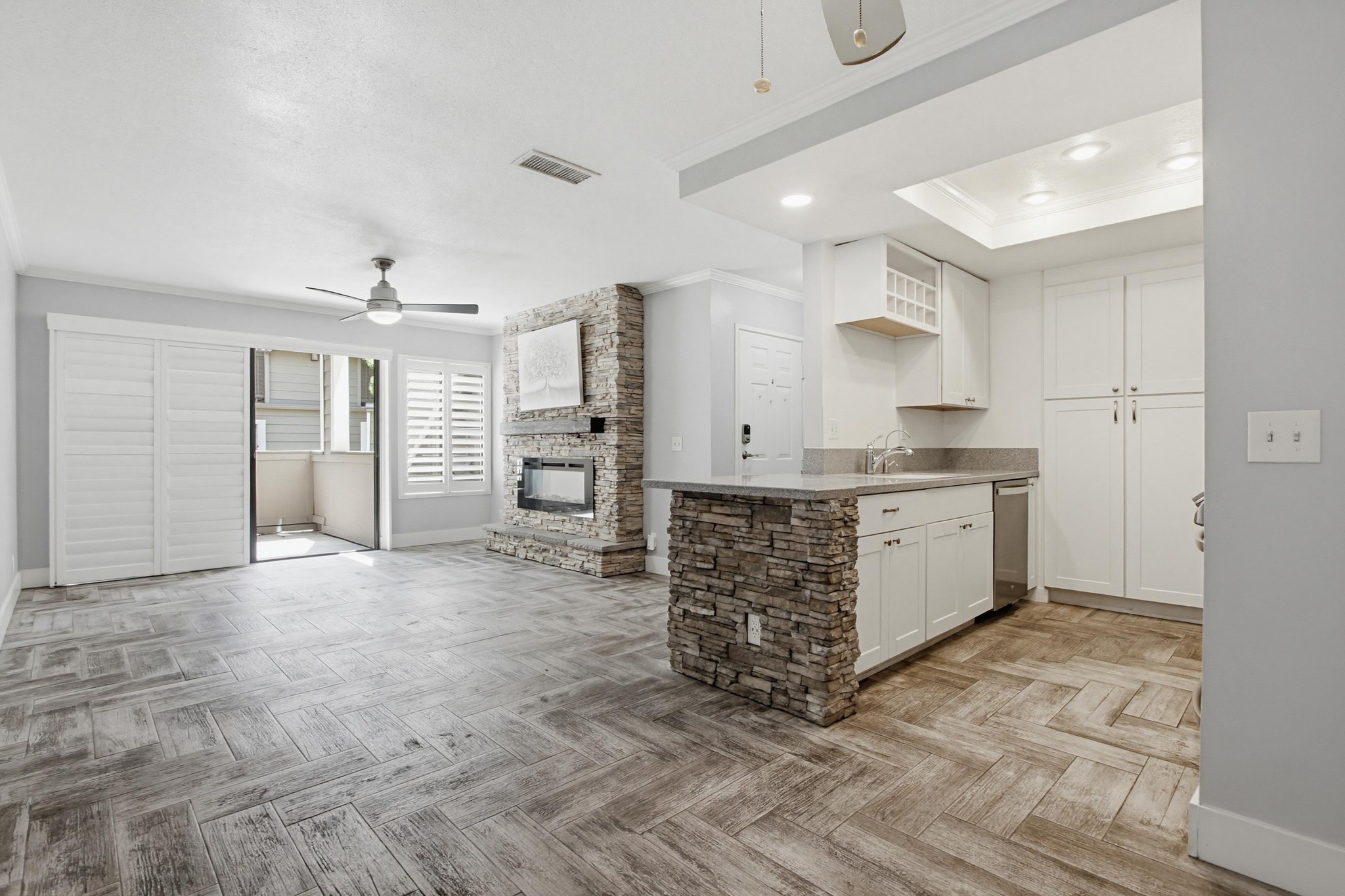 Virtual tour photo 16 of 41 for 1091 Shadowridge Dr UNIT 115