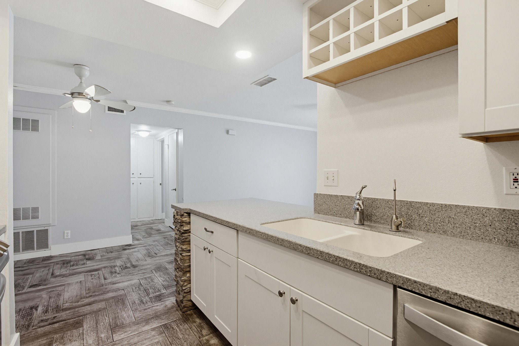 Virtual tour photo 20 of 41 for 1091 Shadowridge Dr UNIT 115