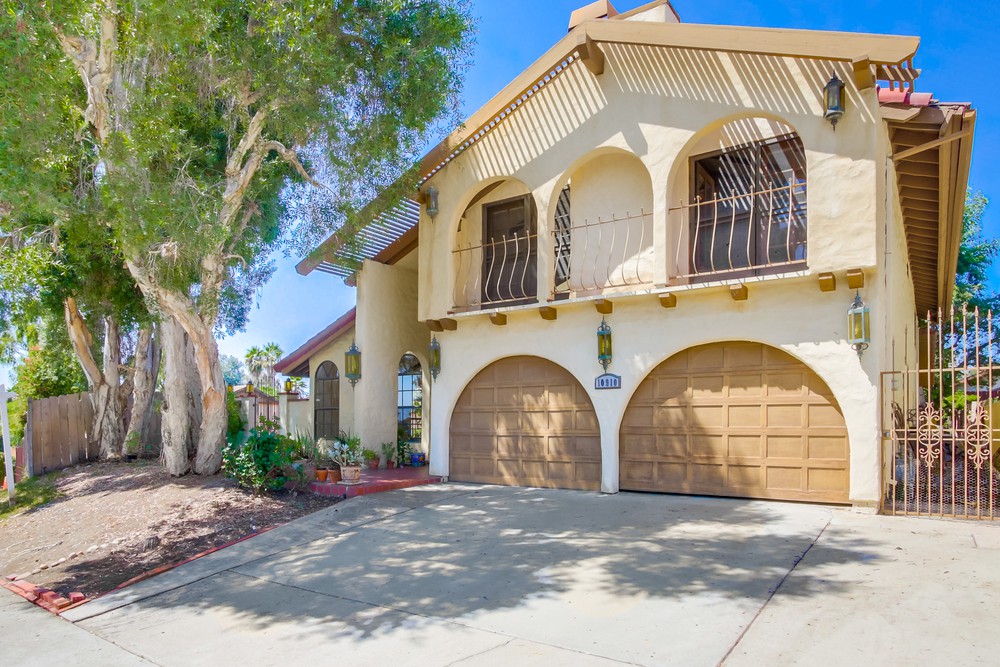 Virtual tour photo 5 of 62 for 10910 Ironwood Rd