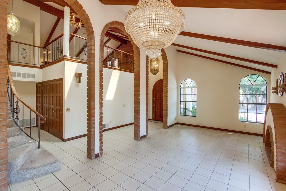 Virtual tour photo 9 of 62 for 10910 Ironwood Rd